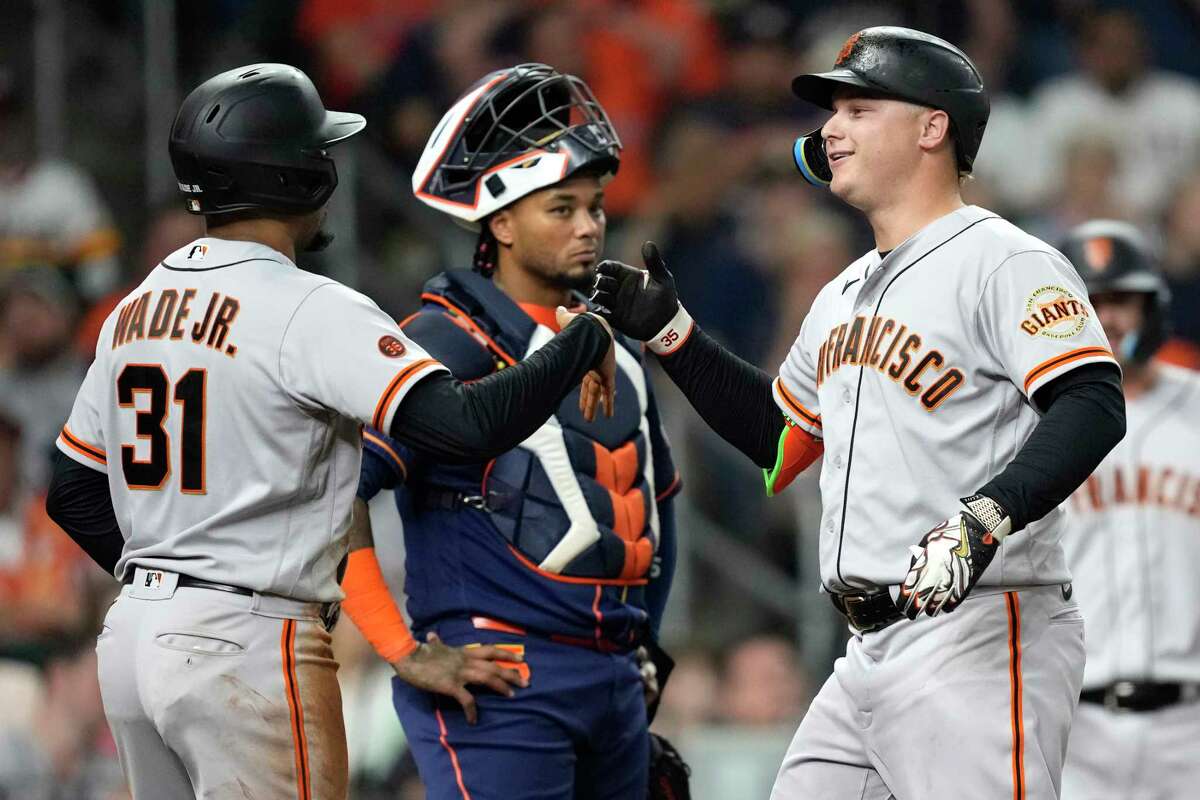 Astros' Mauricio Dubon enjoys every second of 'singlehandedly' beating  Giants