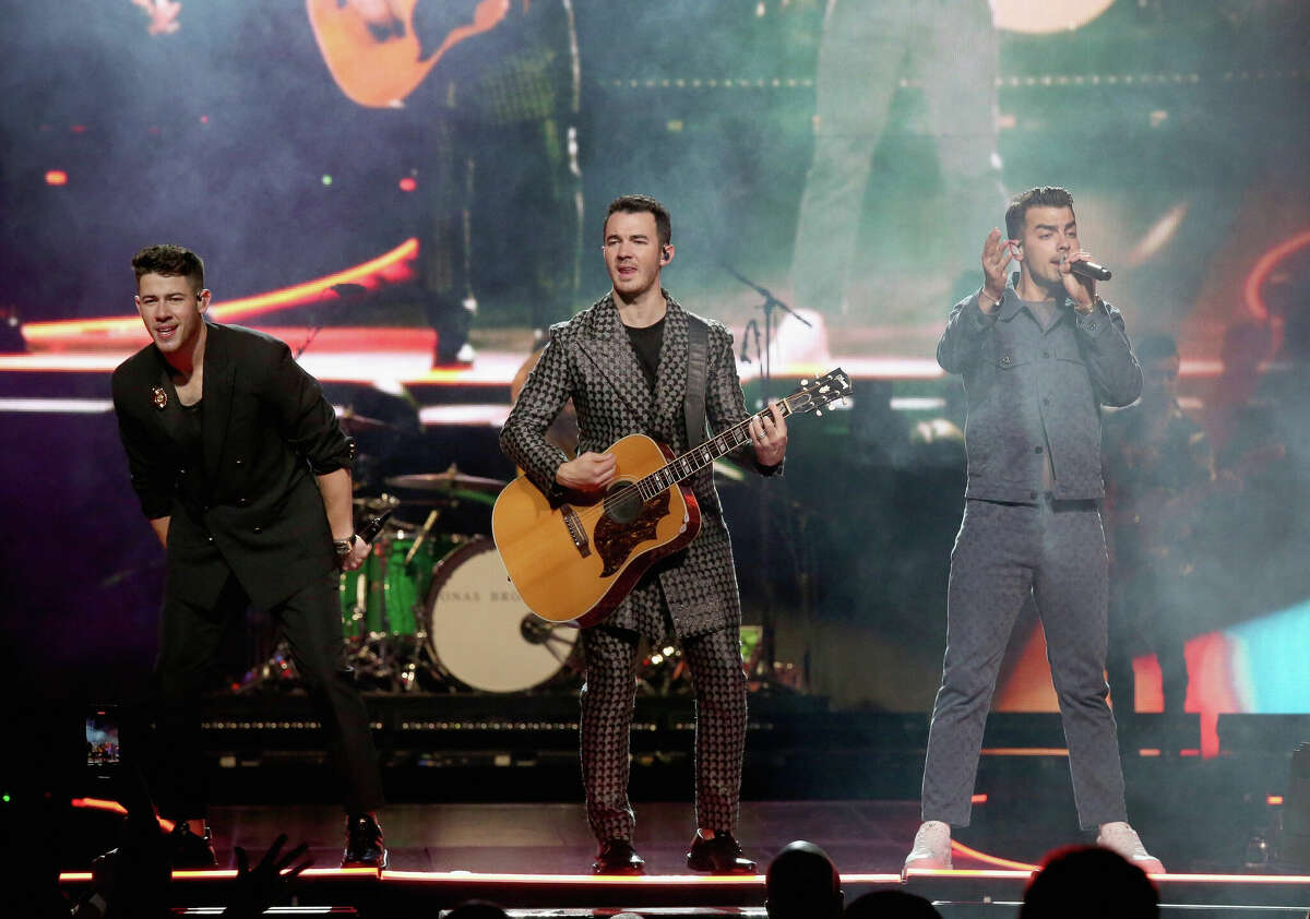 Jonas Brothers Bring Dad Kevin Jonas Sr Out During Nashville Concert