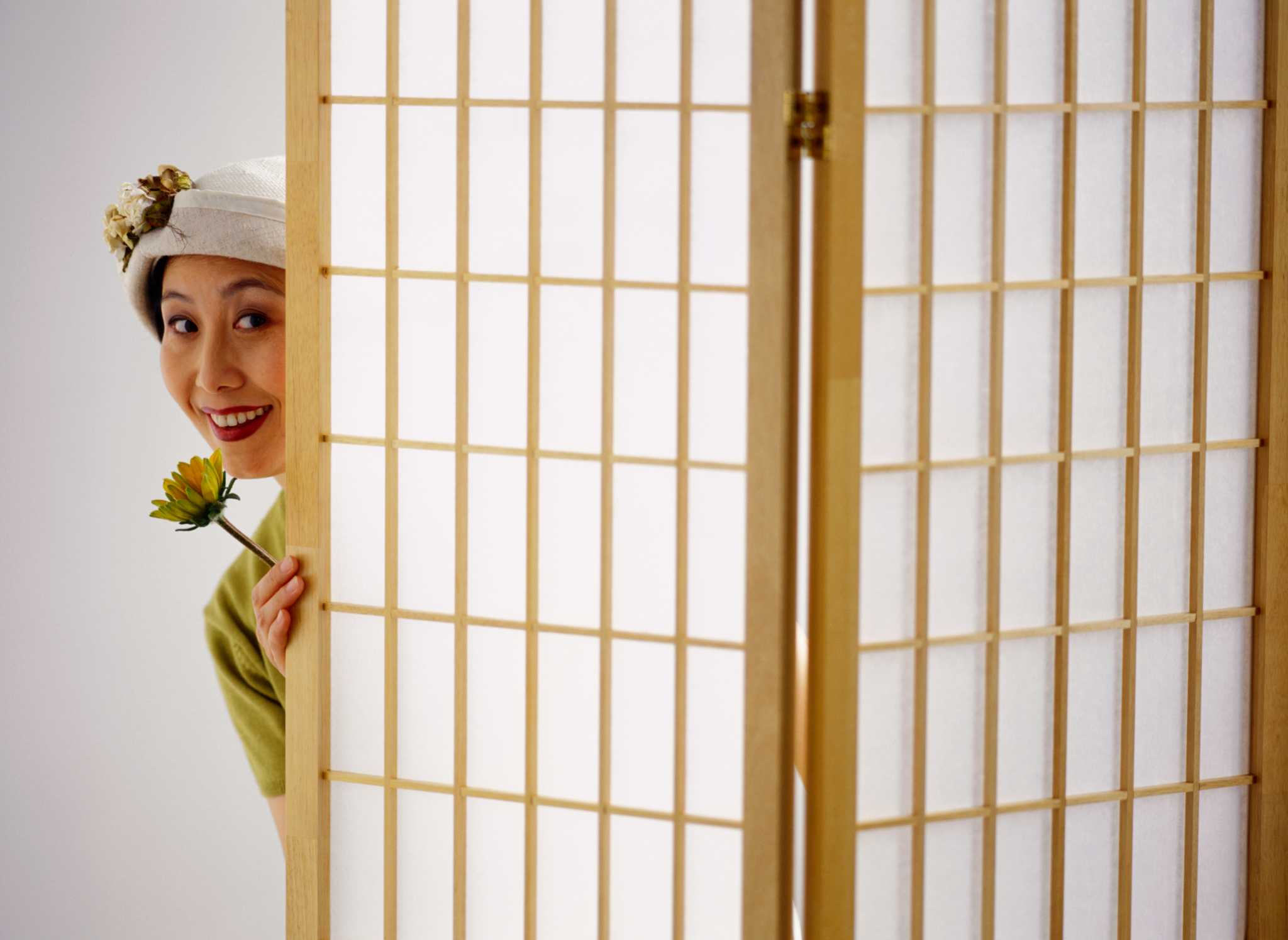 How to Keep Room Dividers From Falling Down