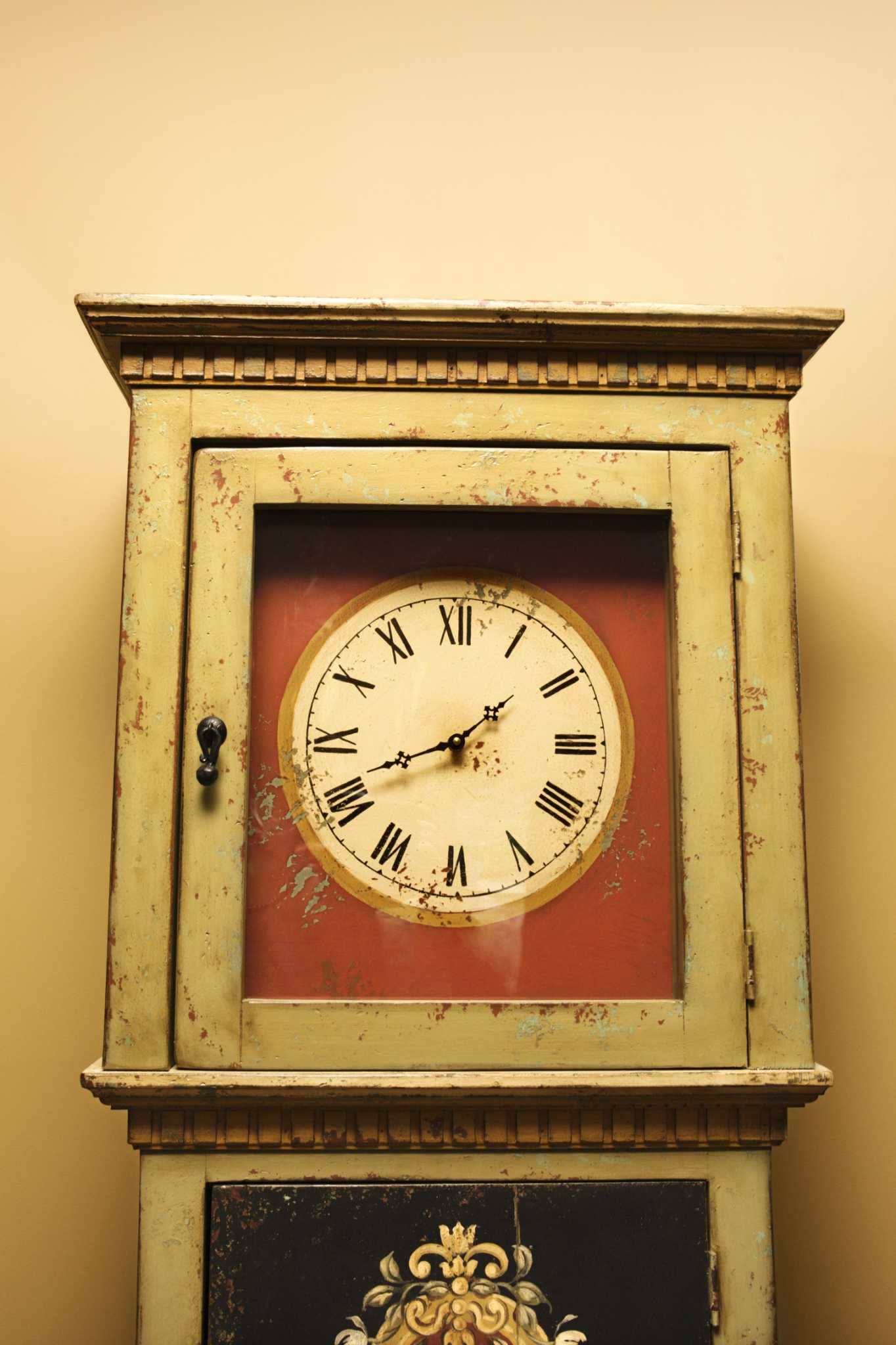 Identifying Grandfather Clock Styles