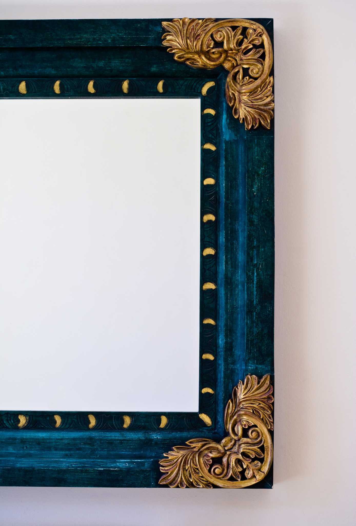 How to Refinish Old Gold Mirror Frames
