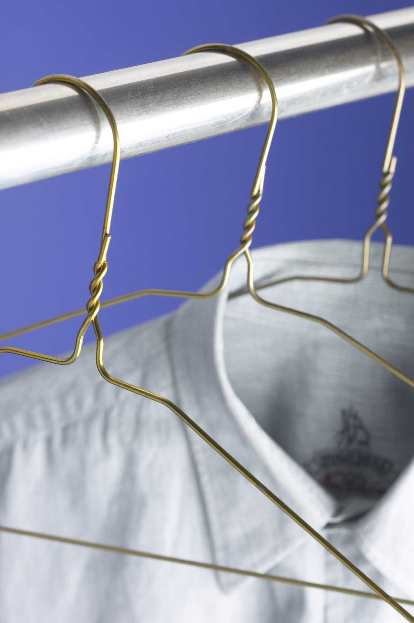 How to Reinforce a Closet Rod