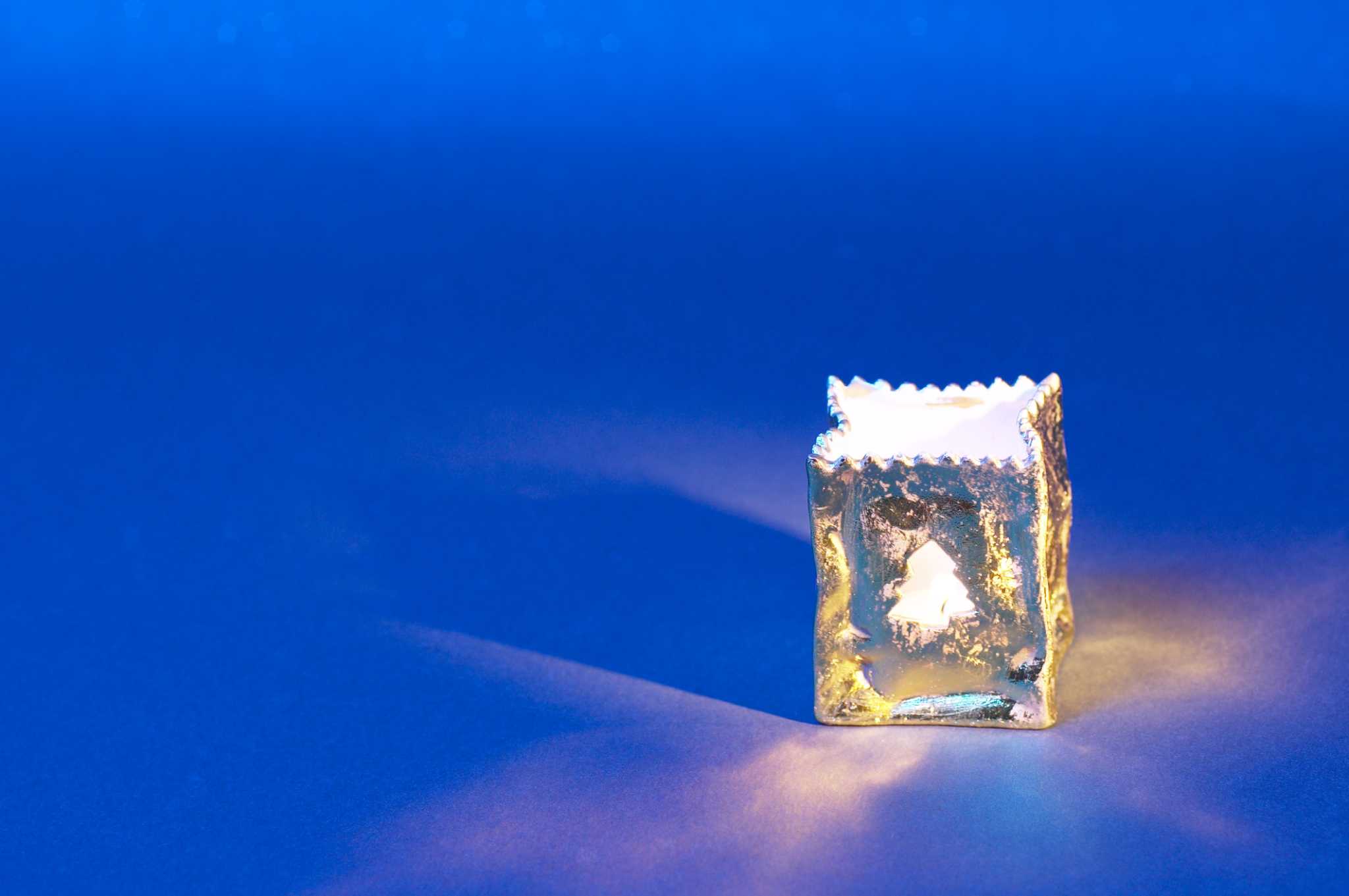 How to Remove Candle Wax From Glass Votives