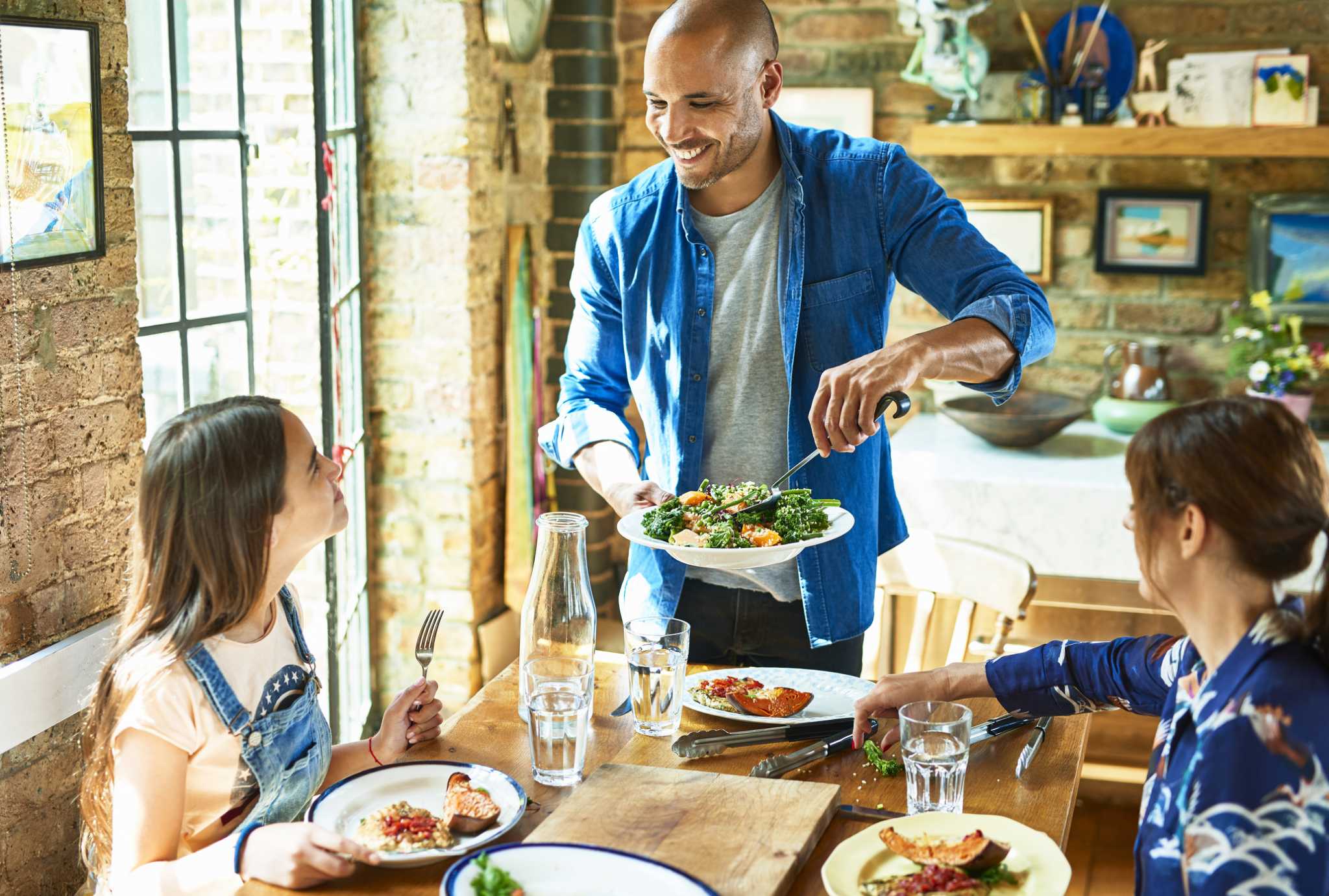 How to Remove the Cloudy Finish on a Dining Room Table
