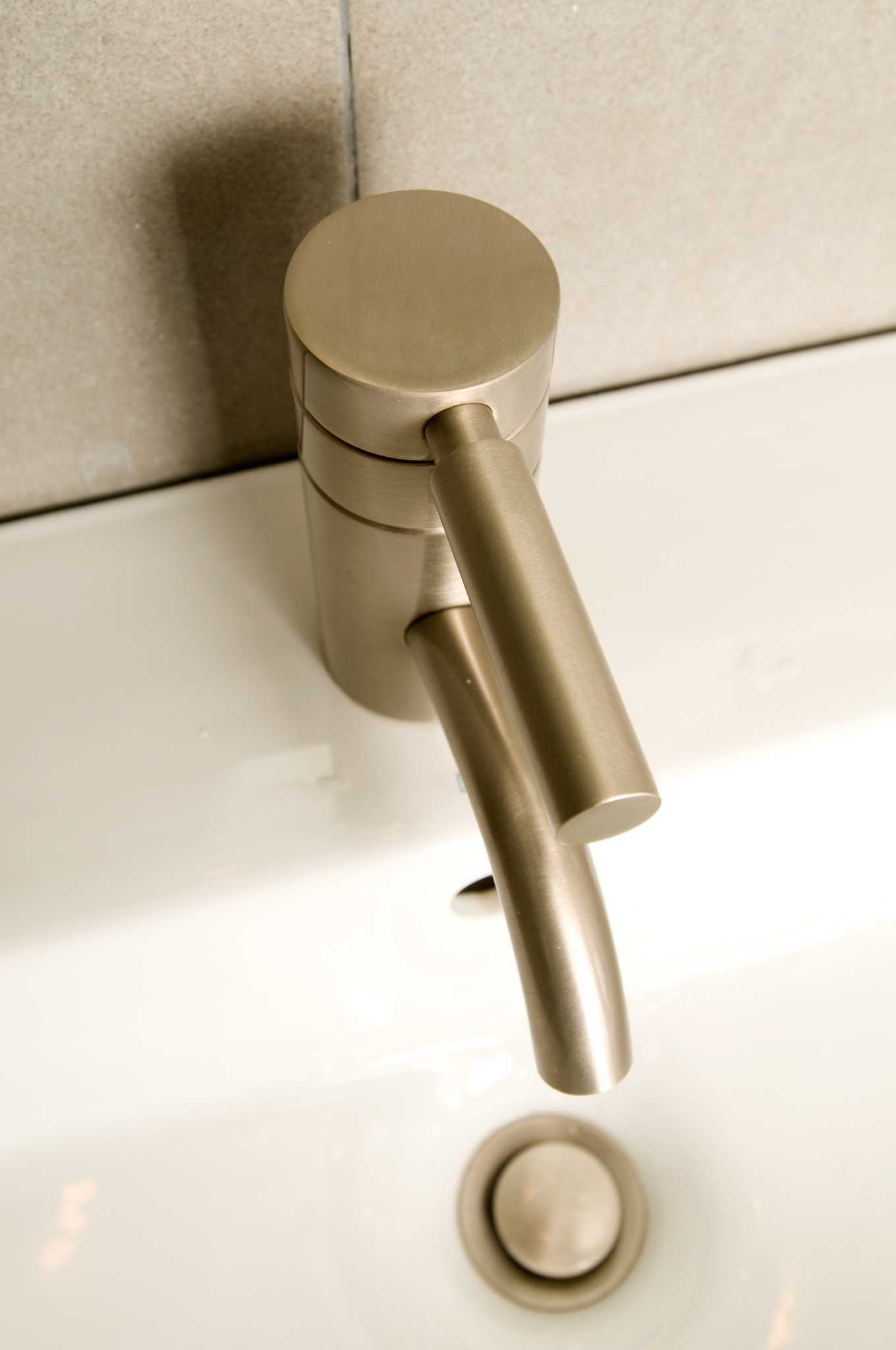 How to Install a Bathroom Faucet Drain Stopper
