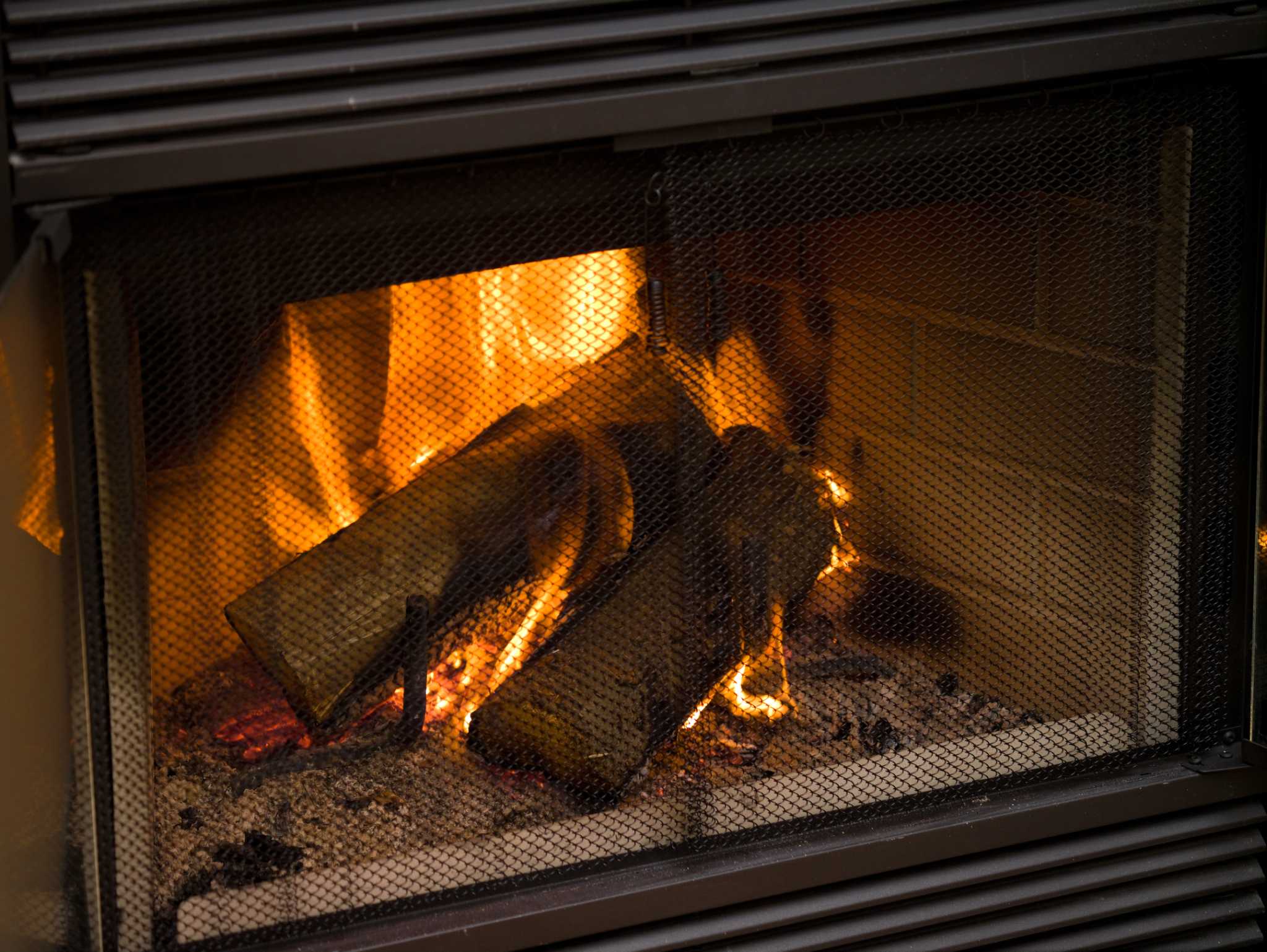 How to Install a Chain Mail Curtain in a Fireplace