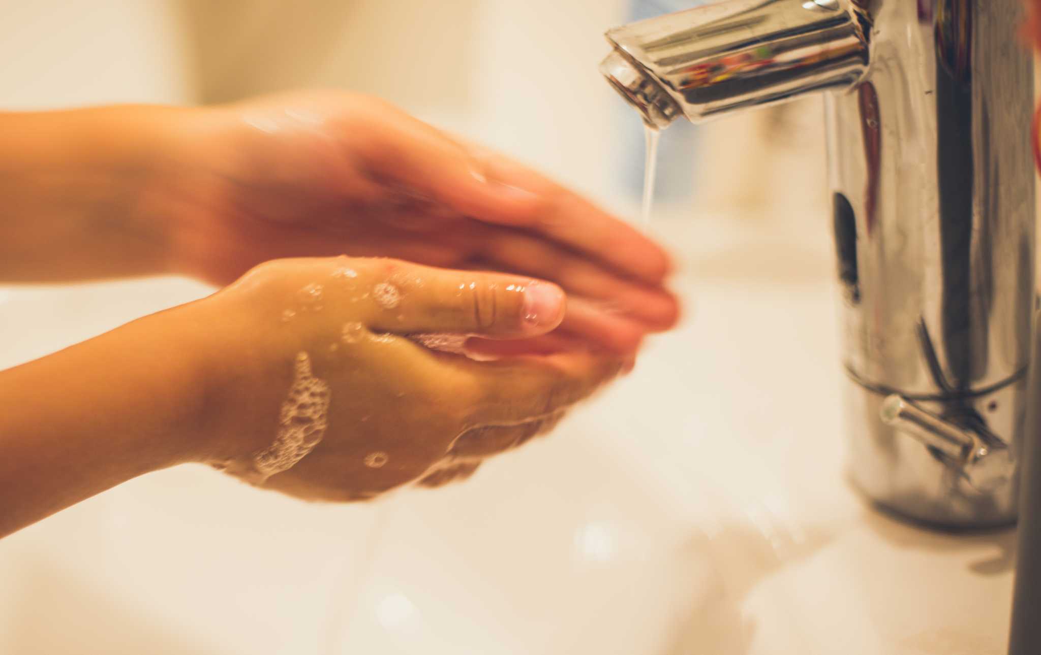 How to Remove Lime Buildup on Faucets