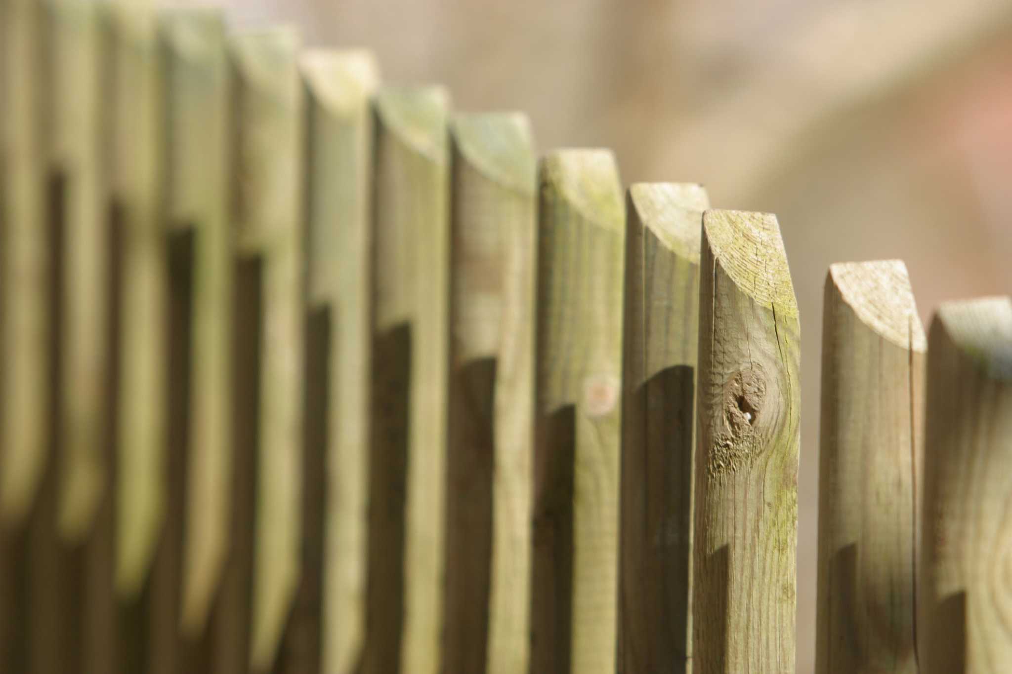 How To Install An Expanding Foam Fence Post