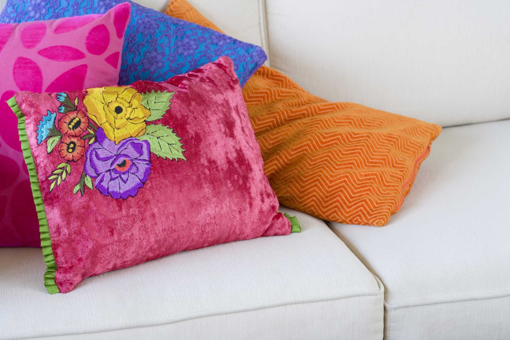 How to Wash Throw Pillows