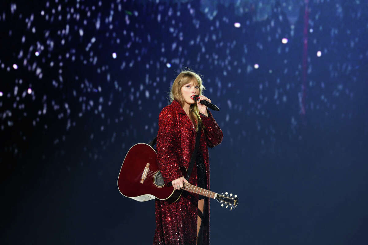 What to know about going to Taylor Swift's Gillette show from CT