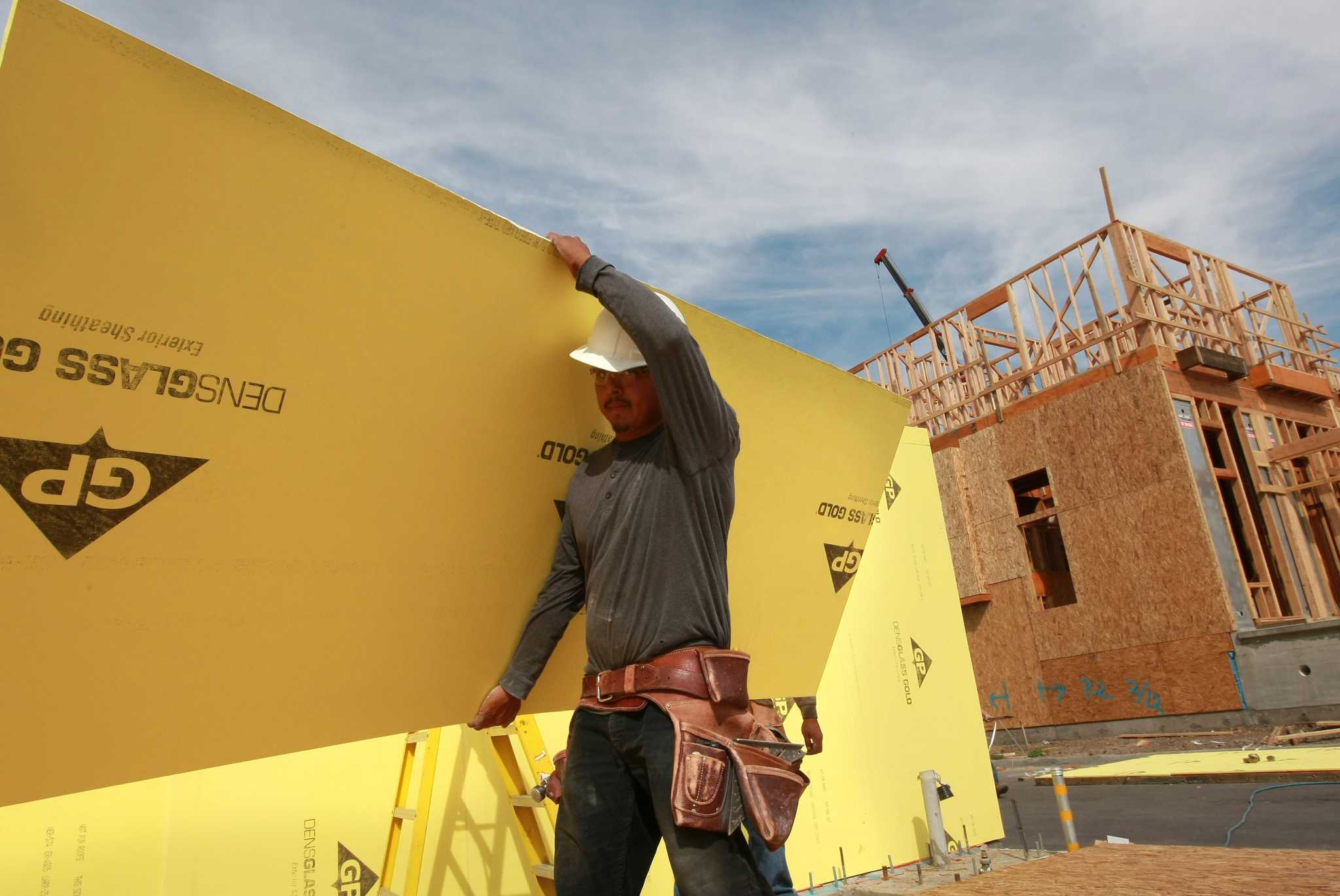 How to Install Rigid Foam Board on the Walls of a Crawl Space