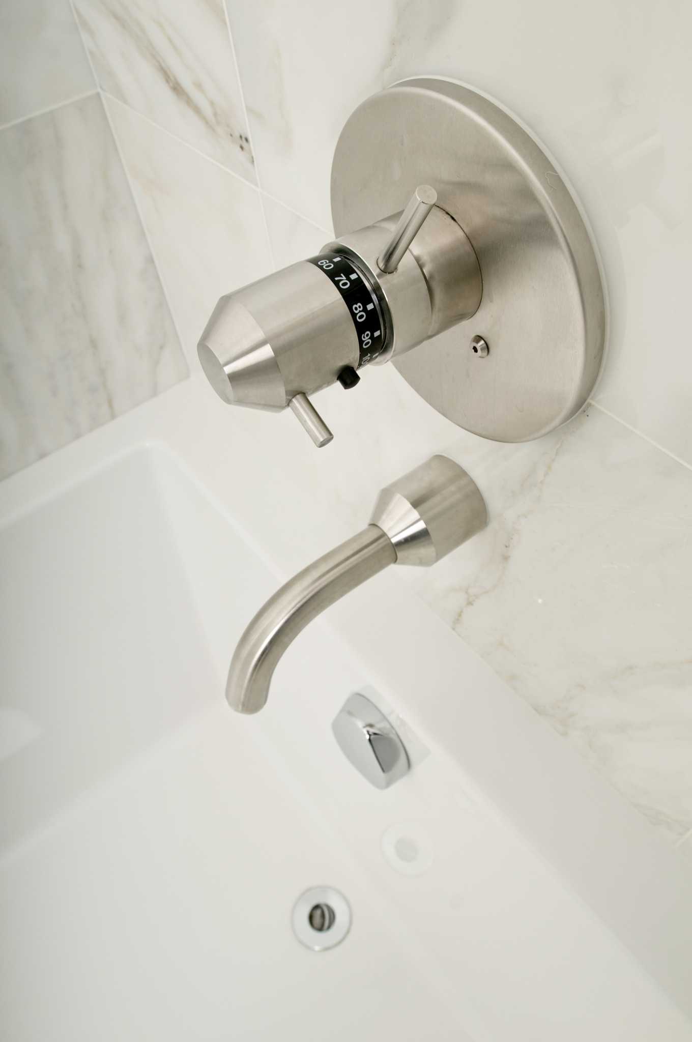 How to Install a Tub Drain Trip Lever