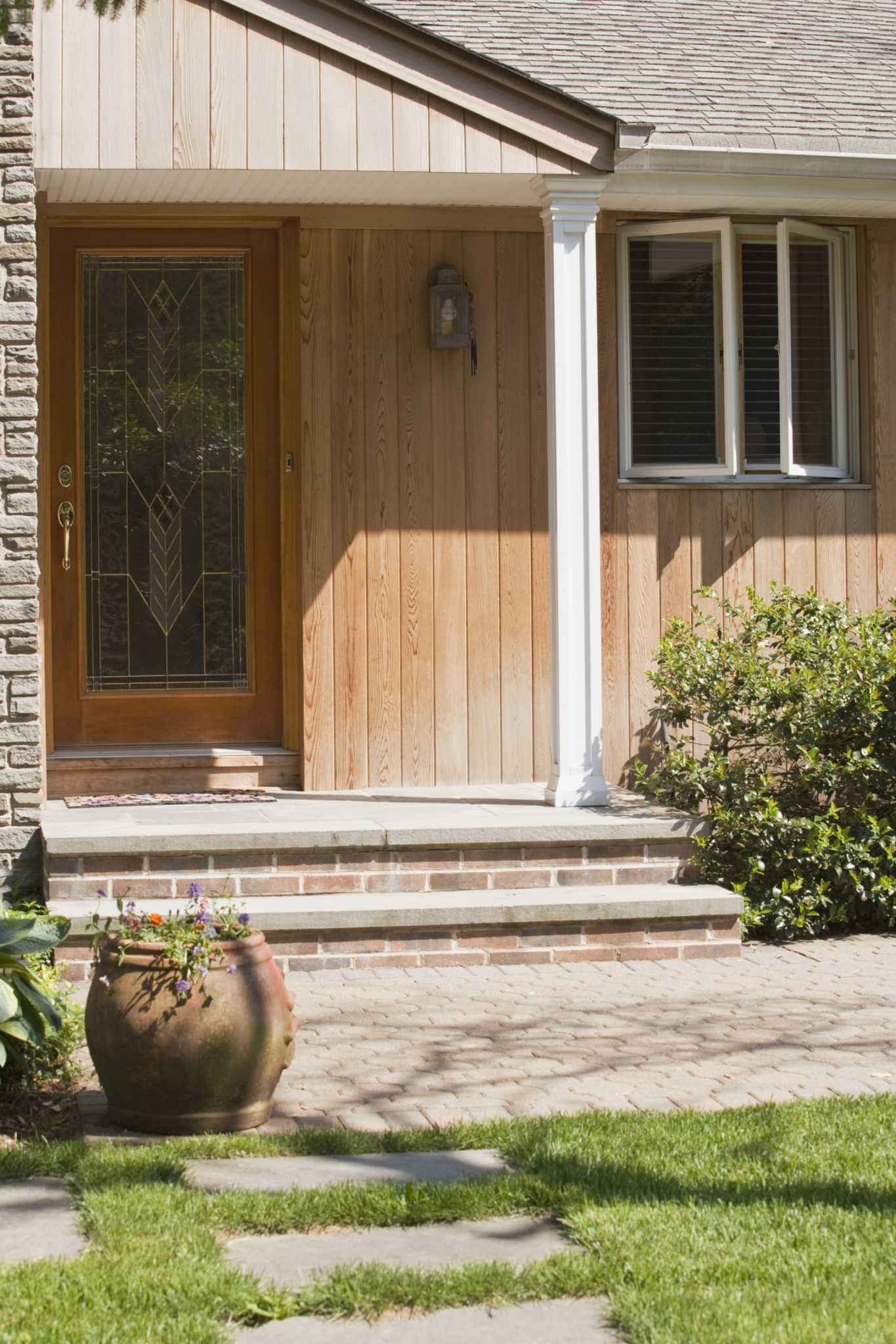 How to Replace the Molding Around Glass on a Door