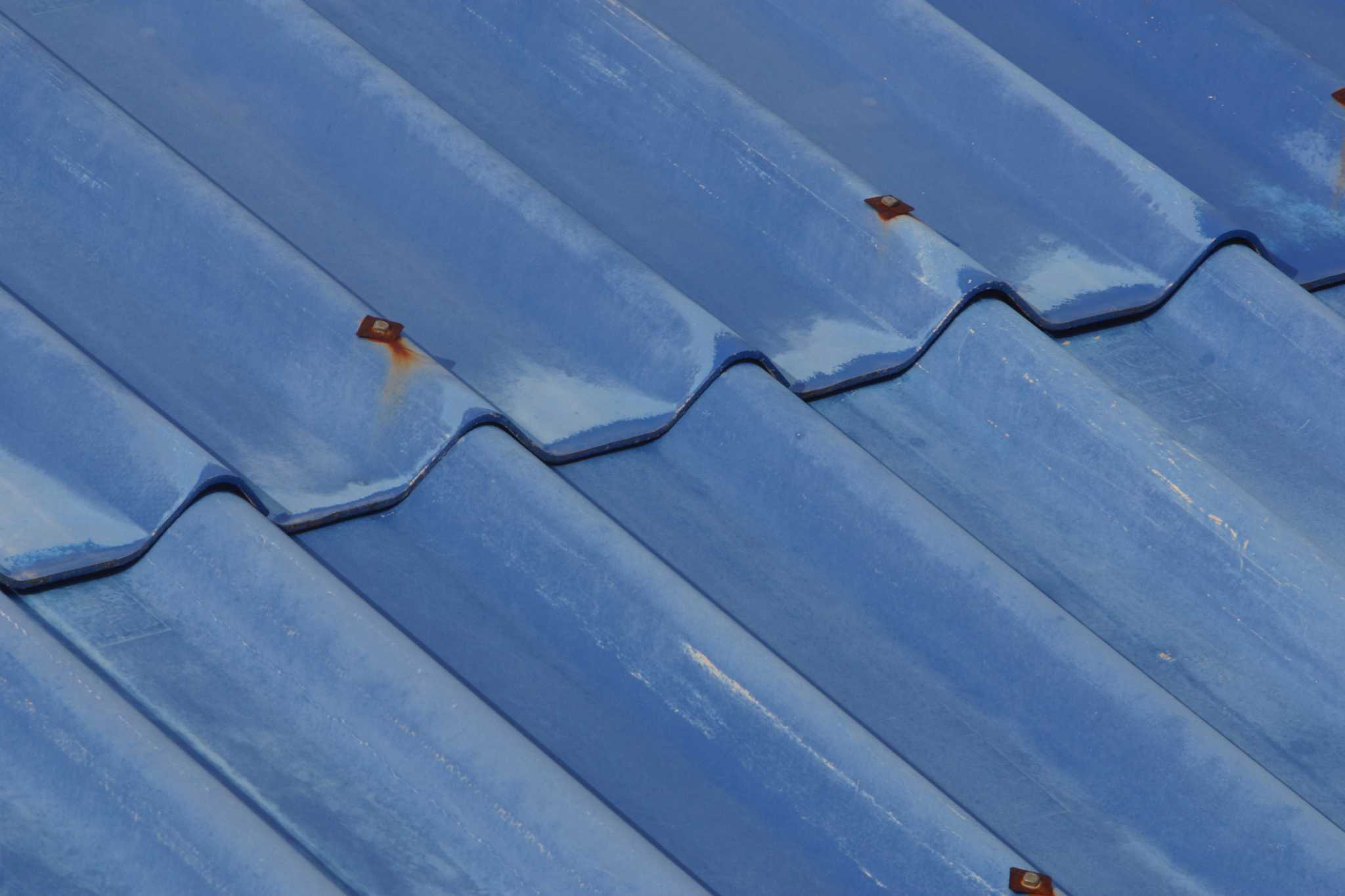 How To Tie A Tin Roof Into The Siding   RawImage 