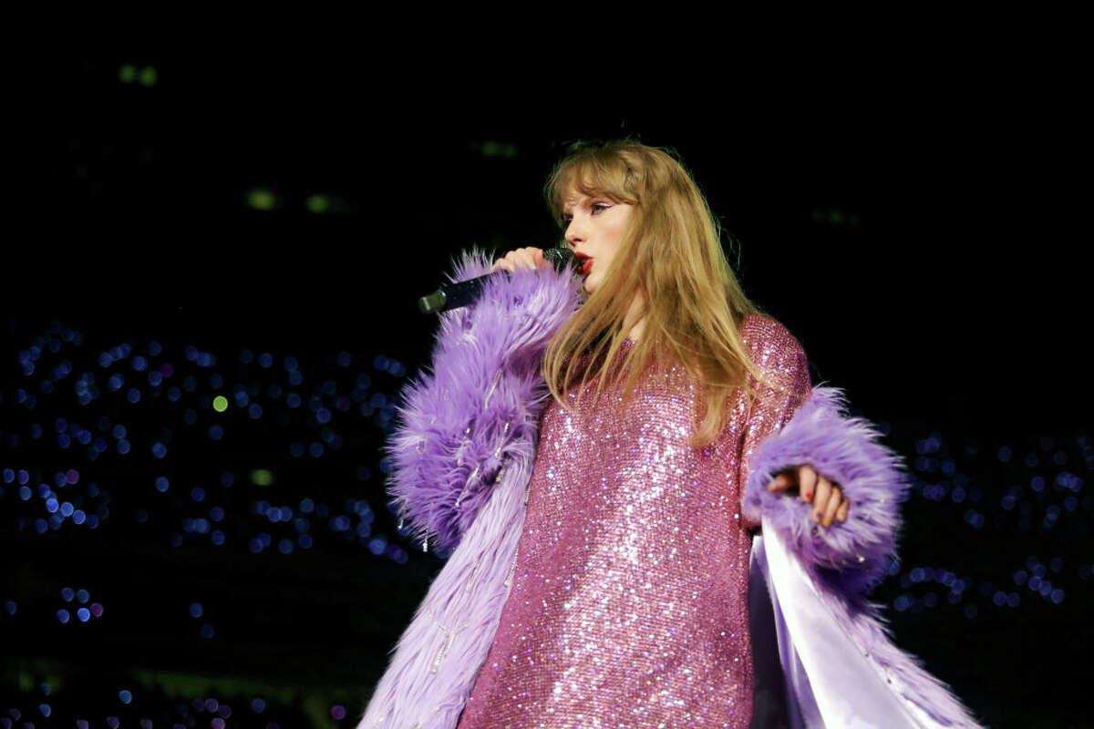 Taylor Swift's 'Eras' tour heads to NRG Stadium in Houston