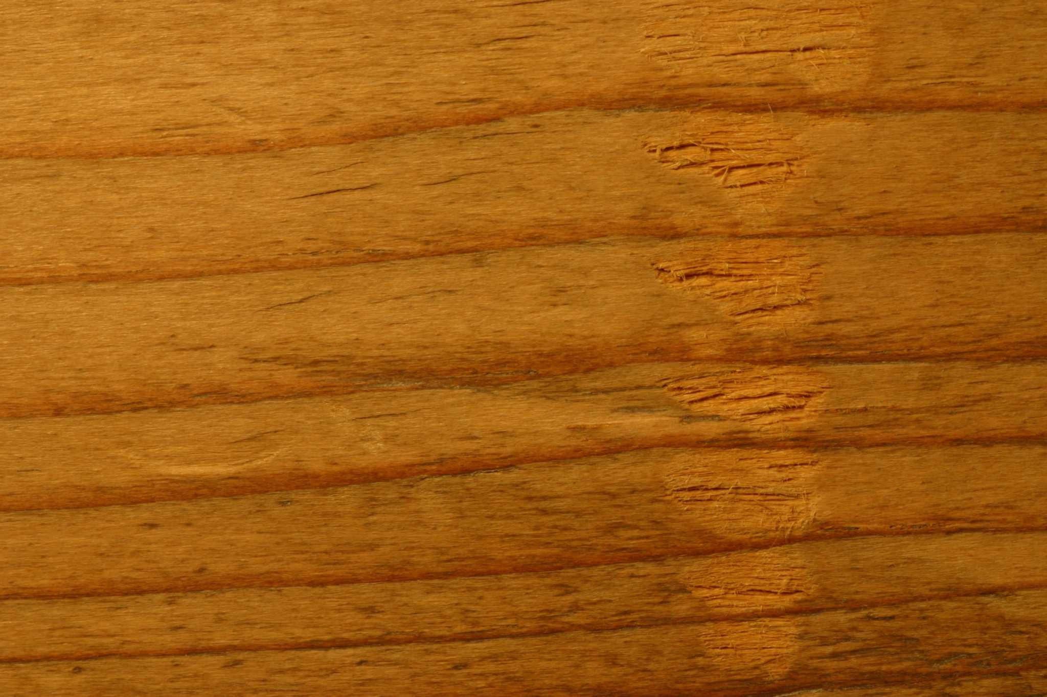 How to Repair Scratches on a Tabletop