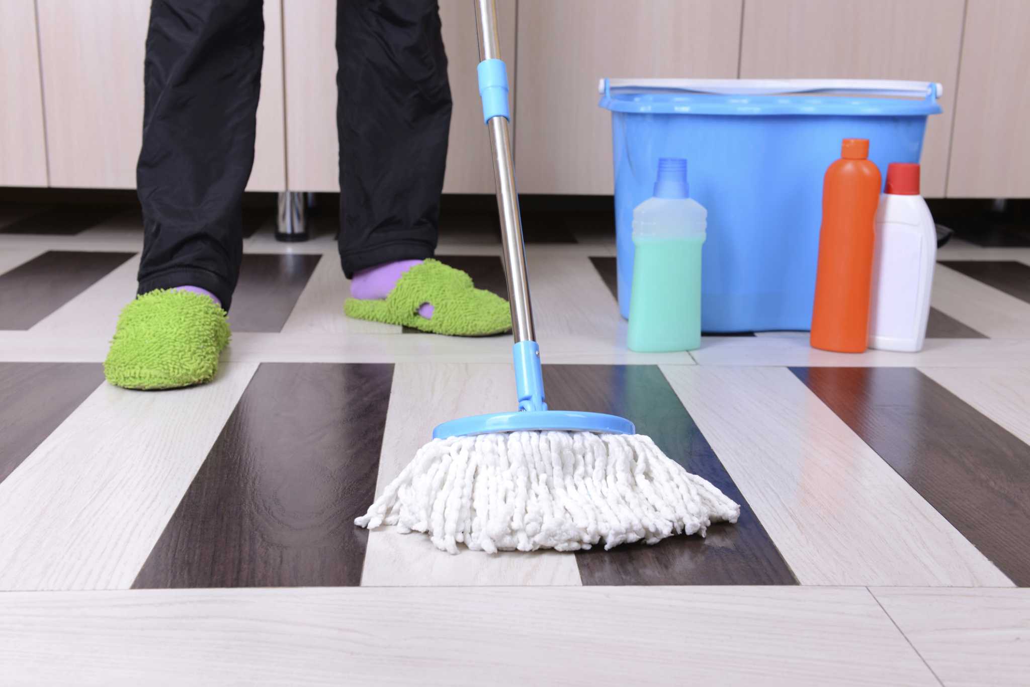How to Kill Germs on Vinyl Floor With Ammonia