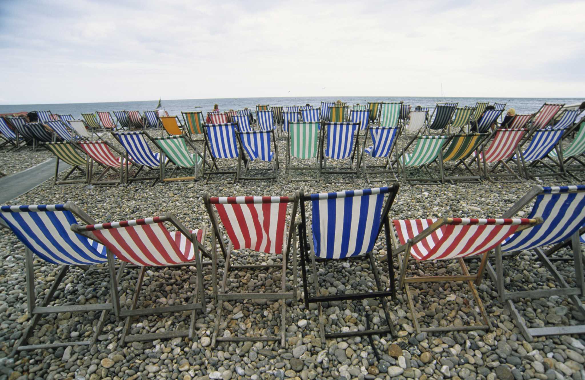 What Kind of Fabric to Use for Outdoor Chair Cushions?