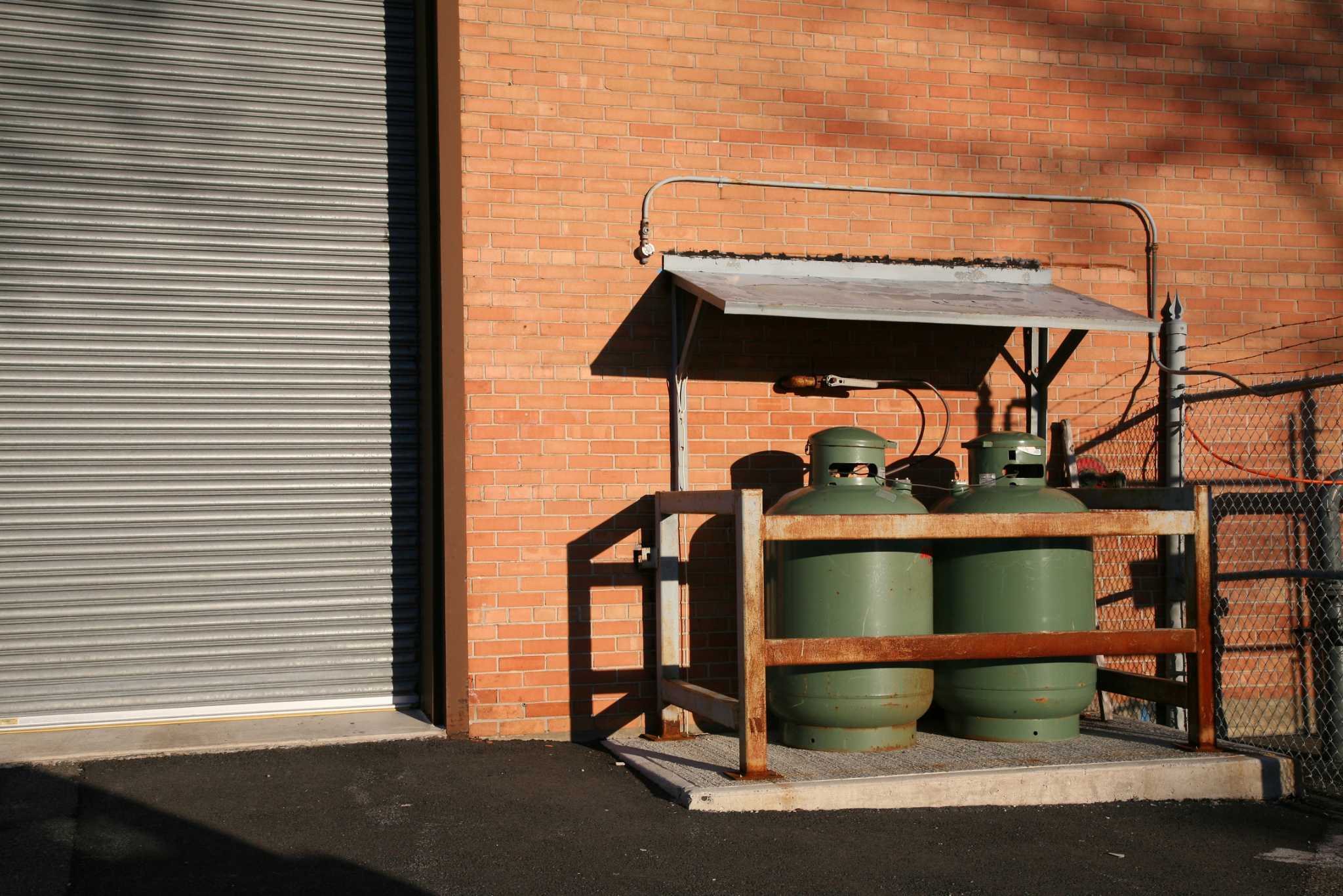 How to Restore Oxidized Garage Doors