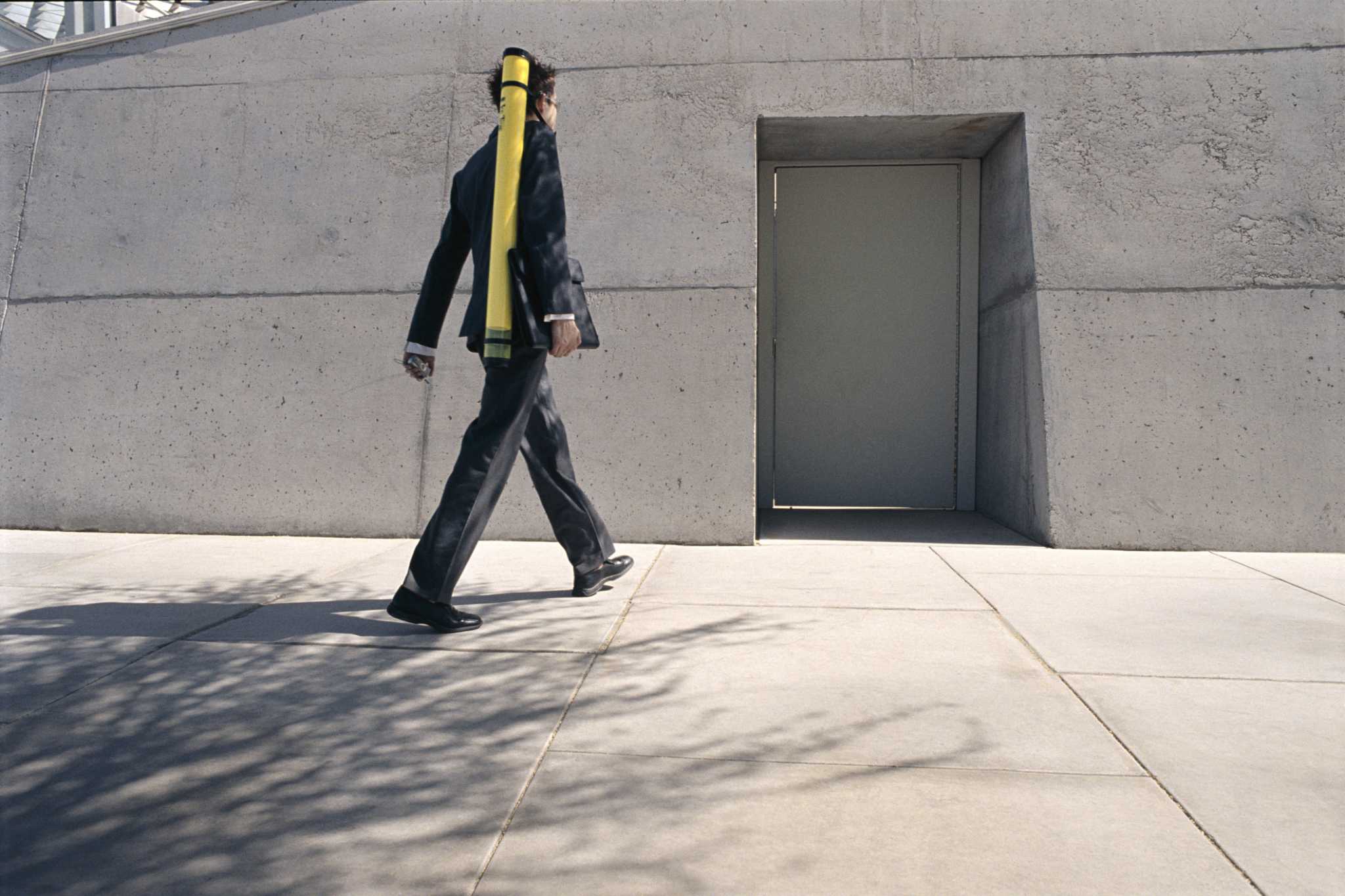 How to Resurface a Cracked and Sunken Concrete Porch