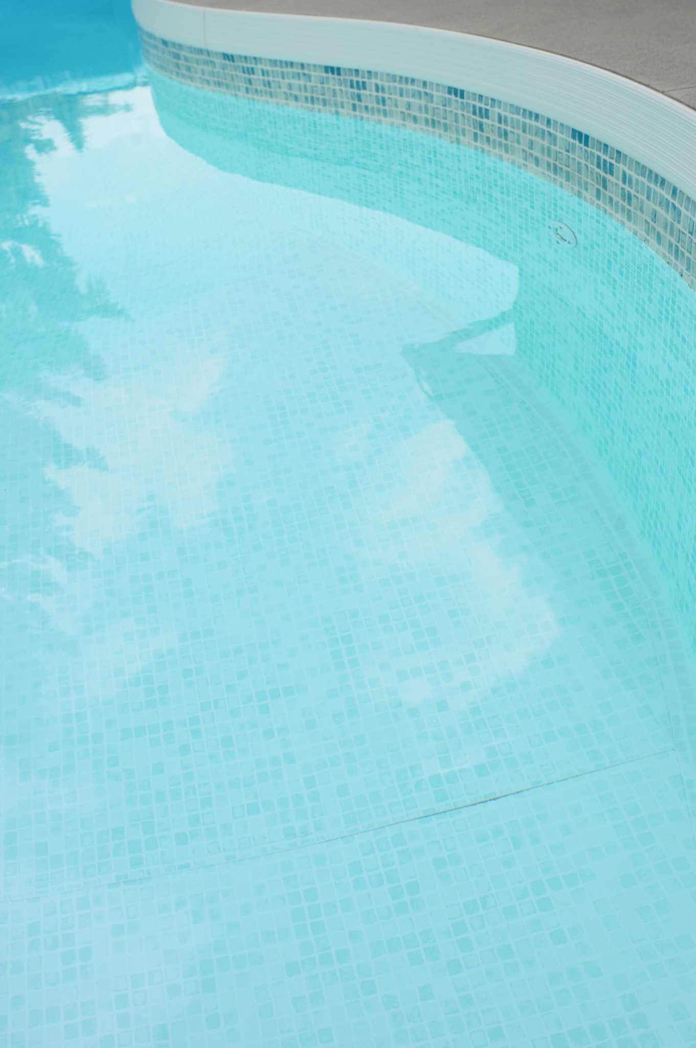 Liquid Vs. Tablet Pool Chemicals