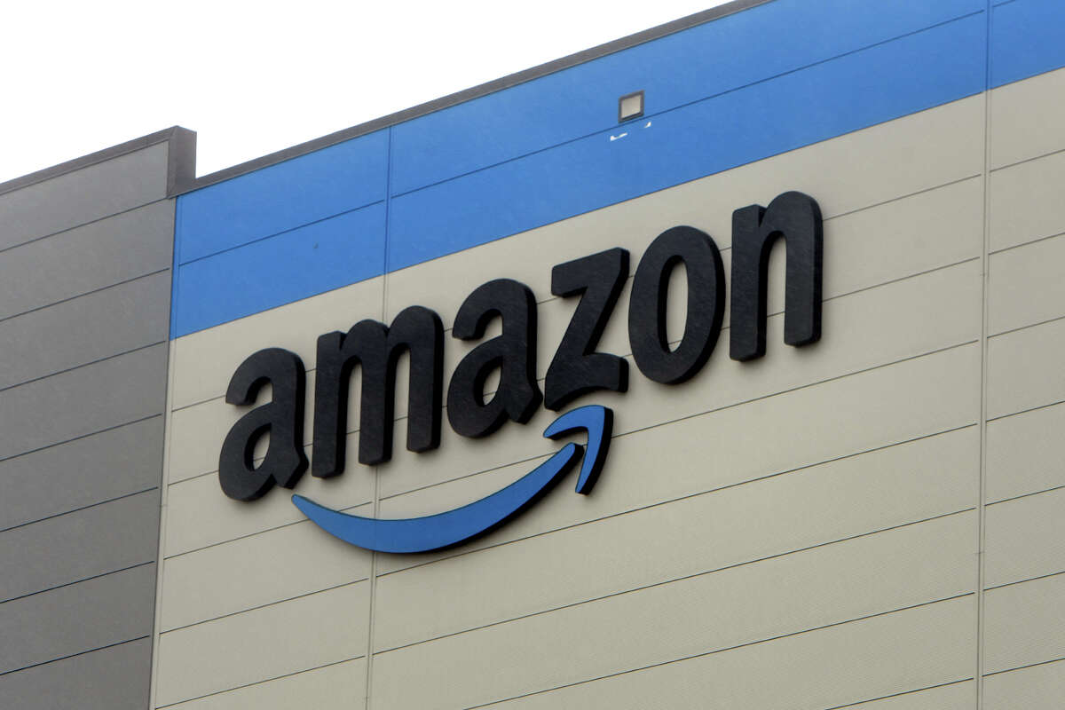 Amazon CT warehouse hiring 1,500 additional workers this year