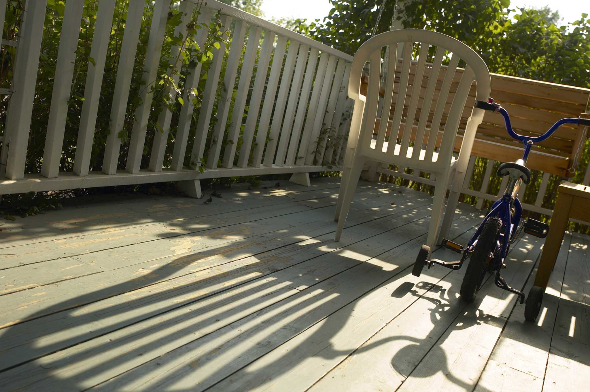 How Long for PowerWashed Wood to Dry Before Sanding?