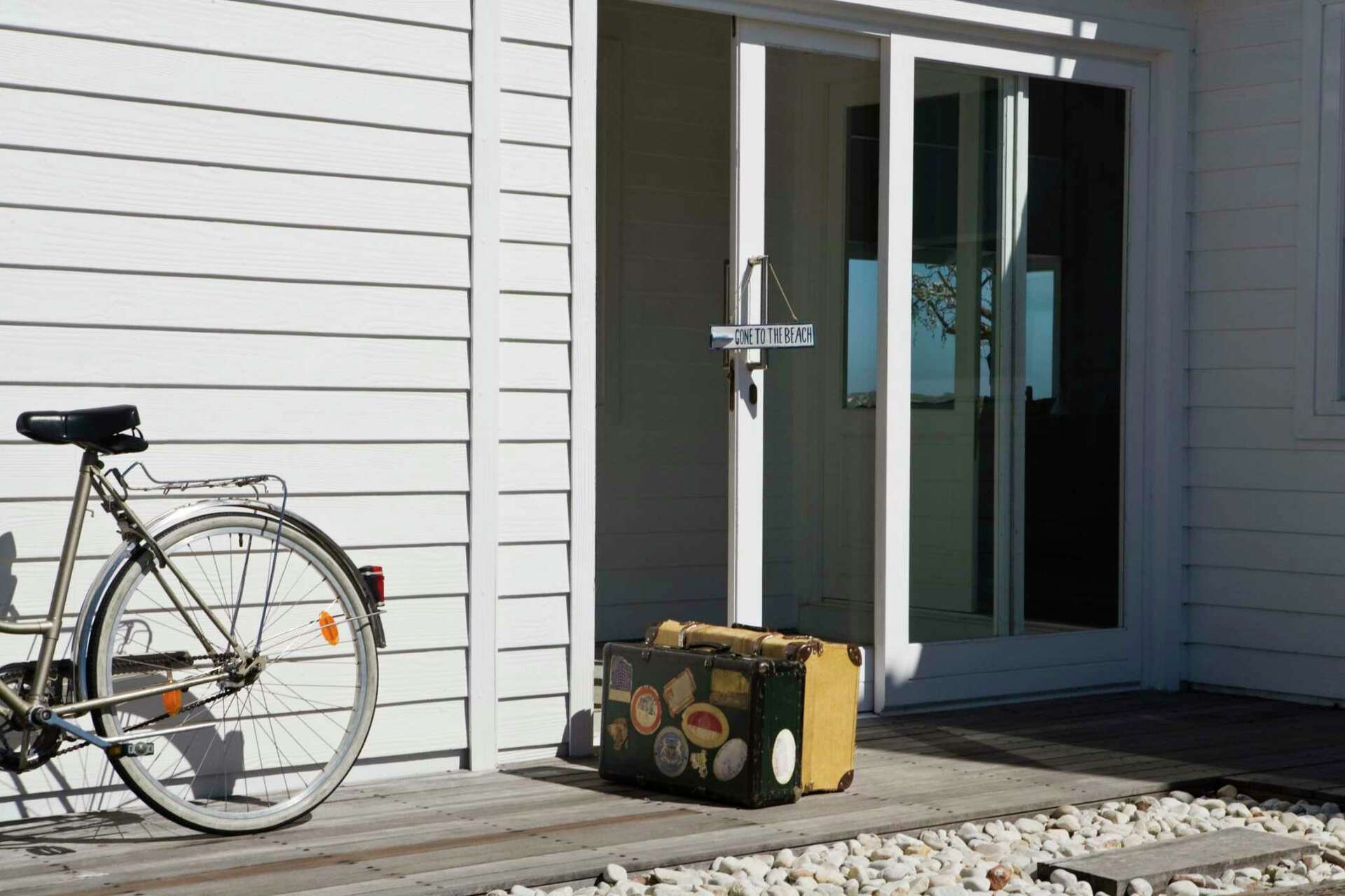 How to Lubricate a Sliding Door