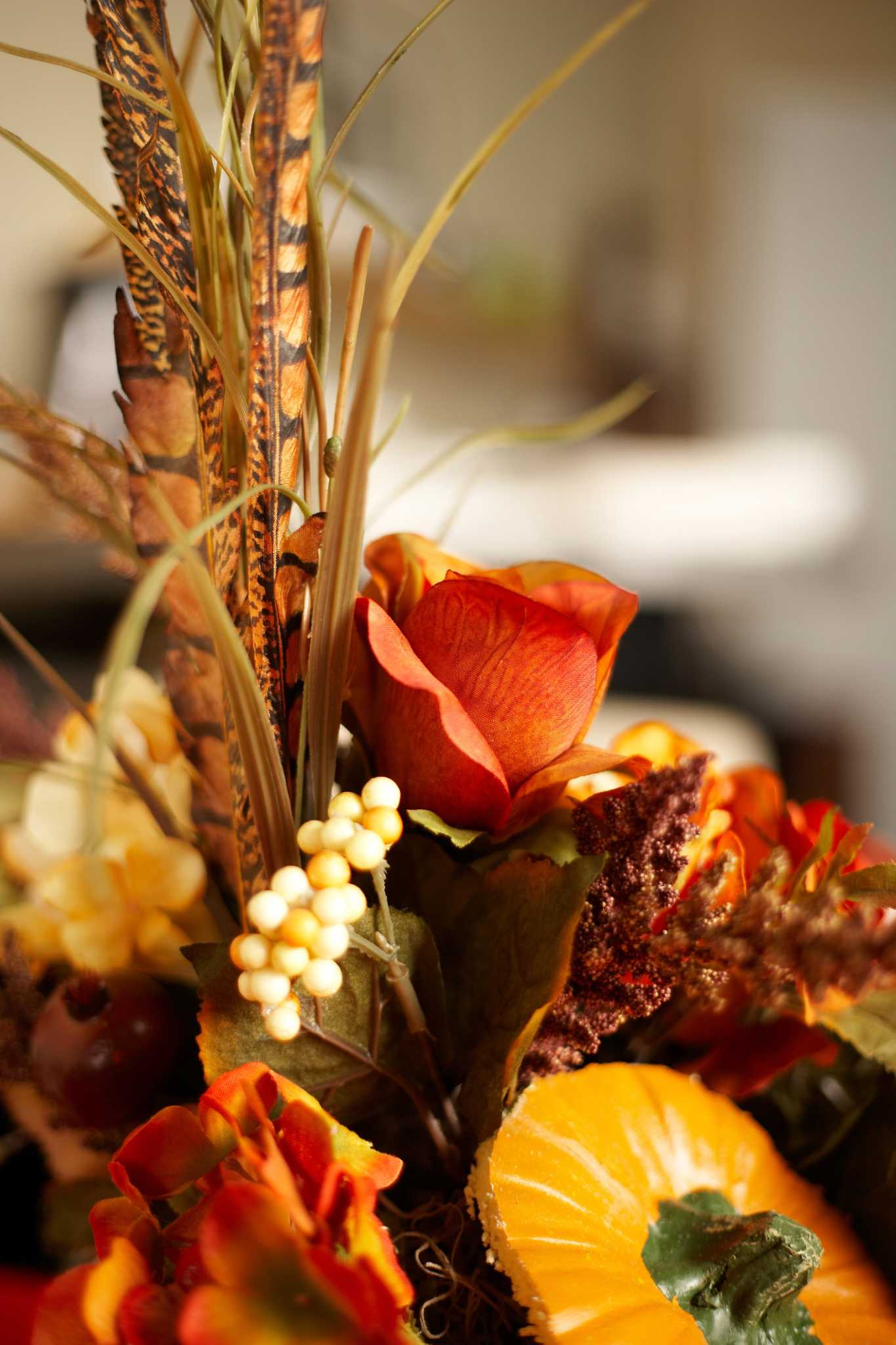 Tips for Using Eiffel Tower Vases for Wedding Centerpieces