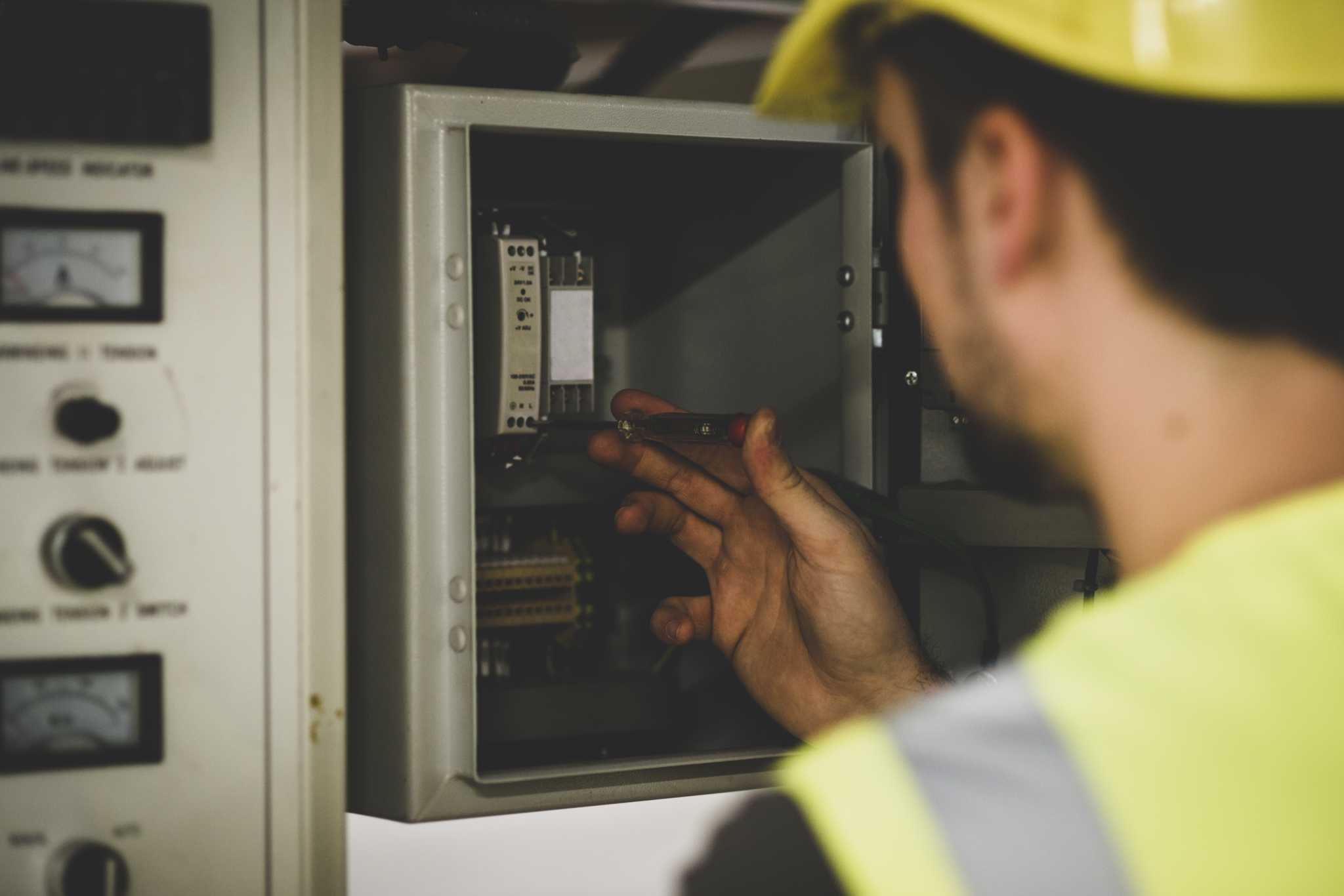 How to Size a Heater Circuit Breaker