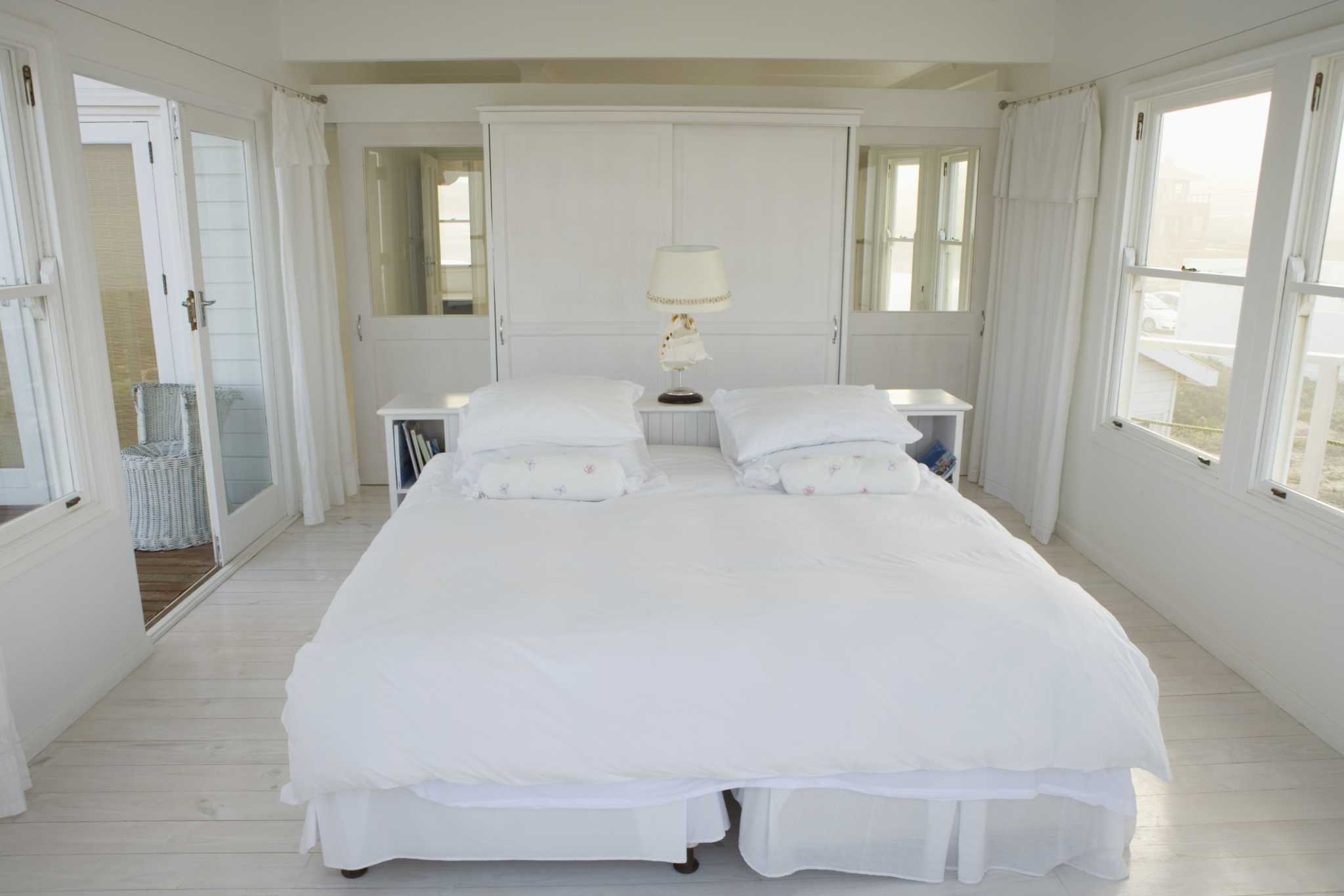 How to Make Narrow Rooms Look Wider