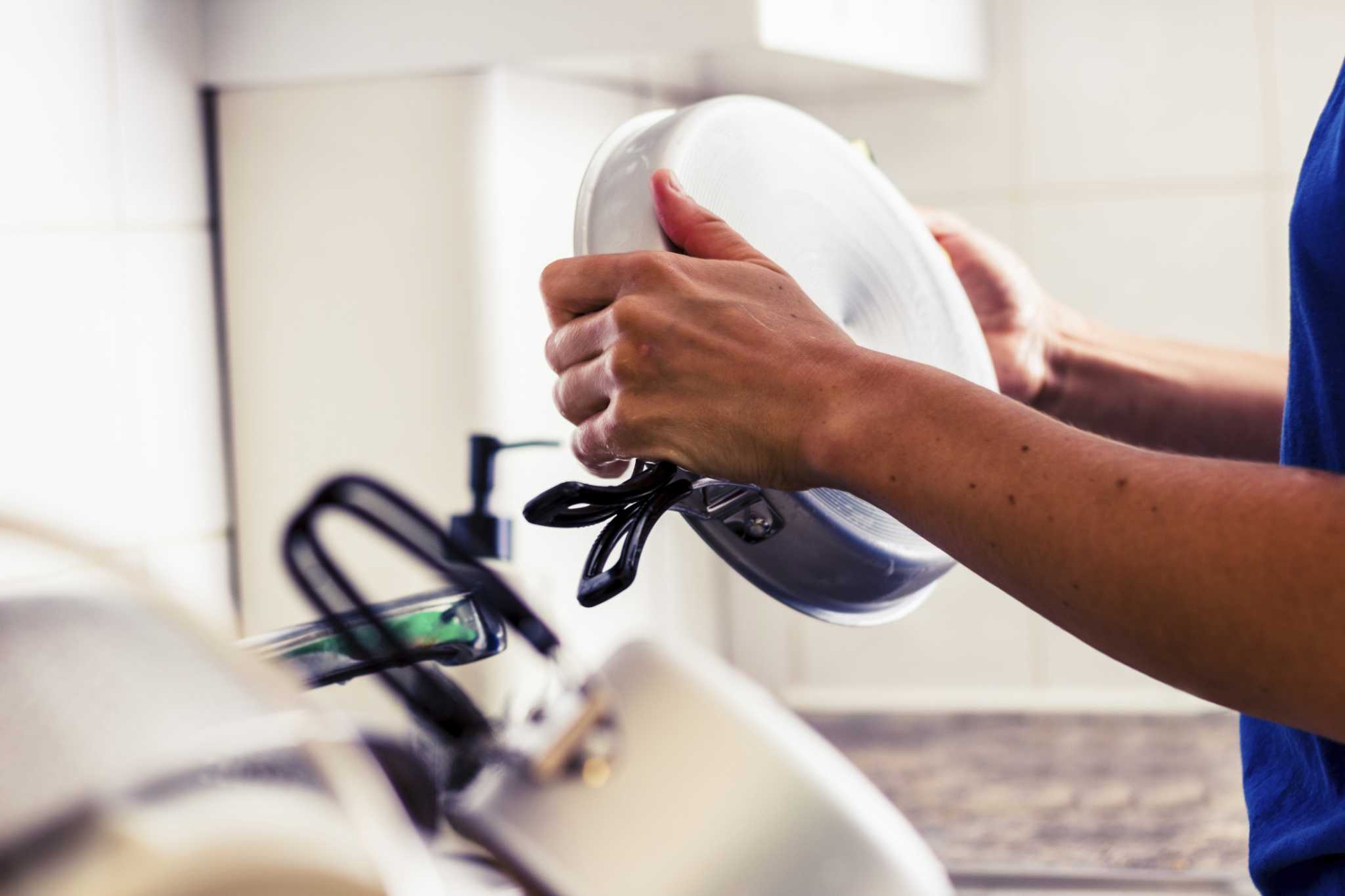 How to Make Your Own Dish Soap With Dry Soap Powder