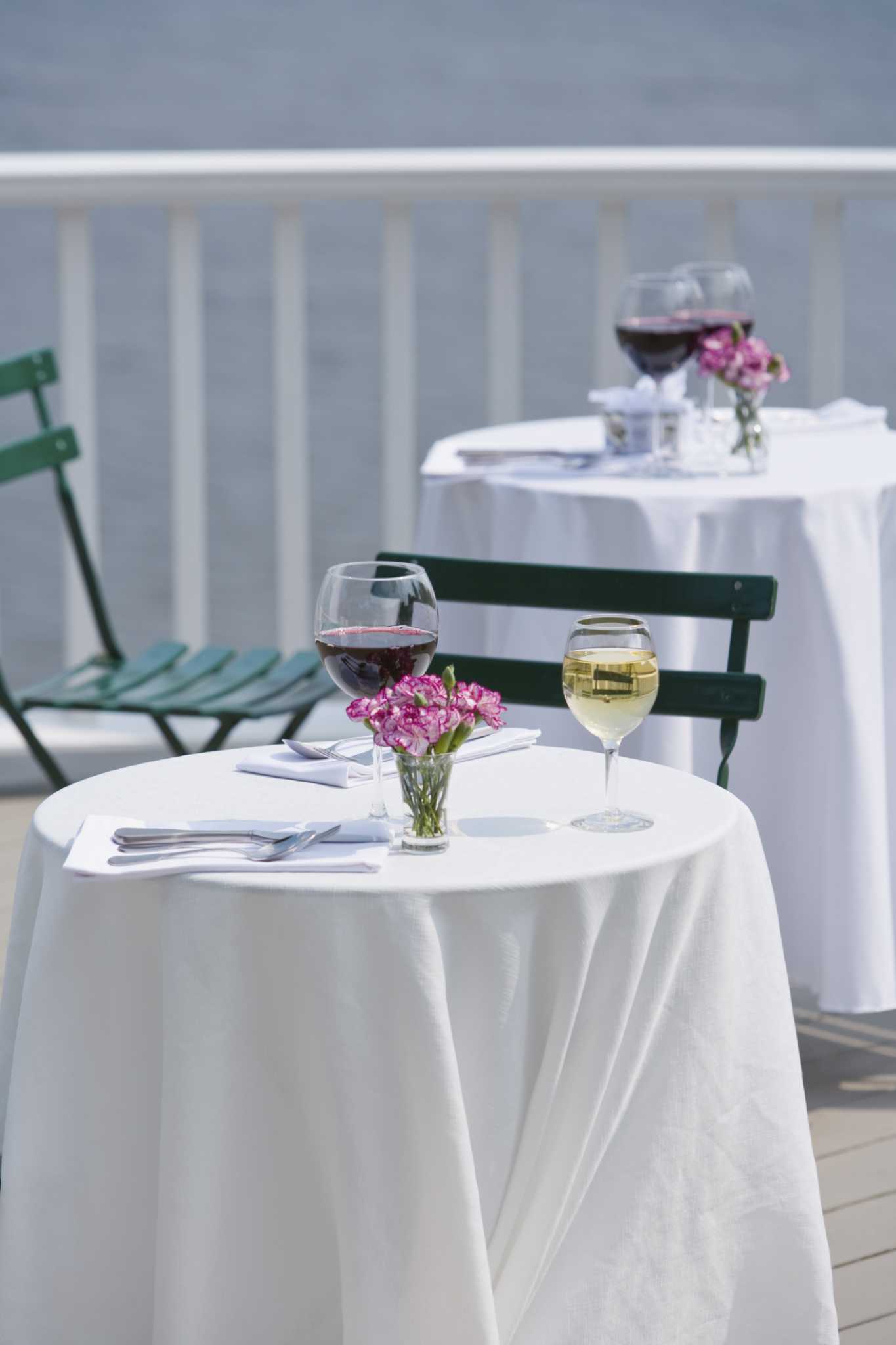 How to Measure Tablecloth Size for Octagon Tables