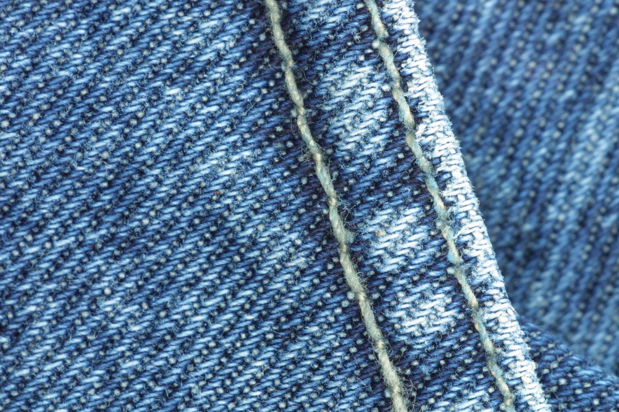 How to Make a Very Easy Tied Denim Shag Rug