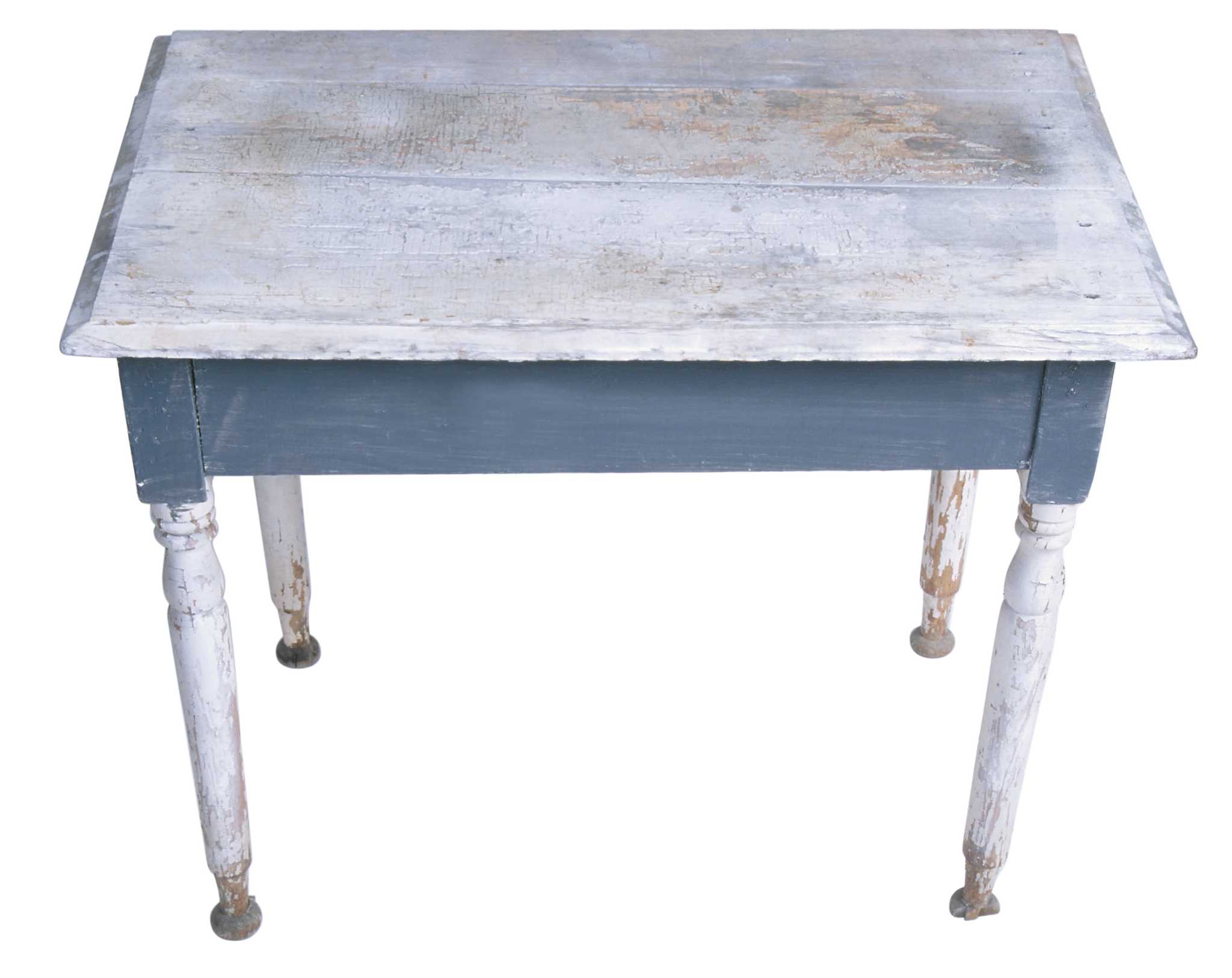 How to Spray Paint Wood Furniture a Dark Brown Color