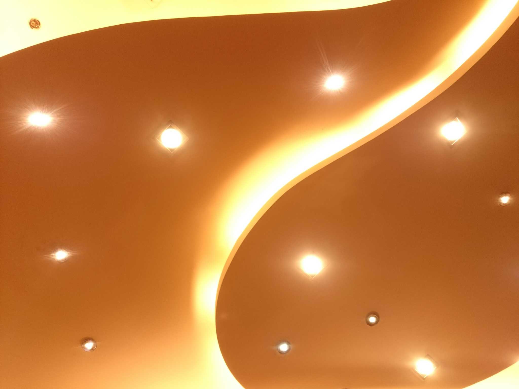 How Many Recessed Lights on a 15Amp Breaker?