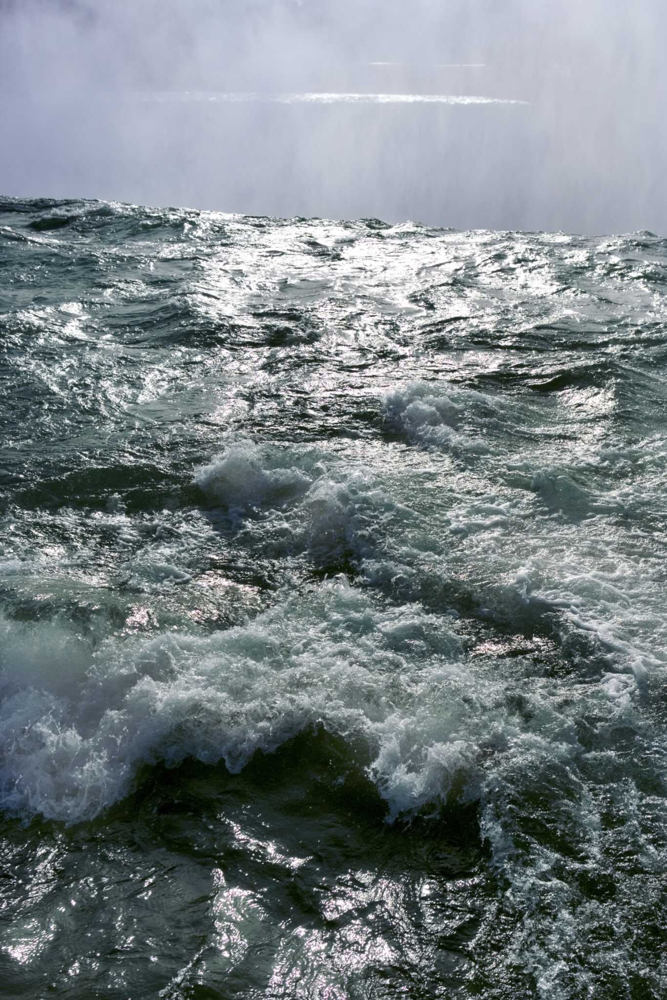 How to Stop Plumbing Pipes From Making Noise