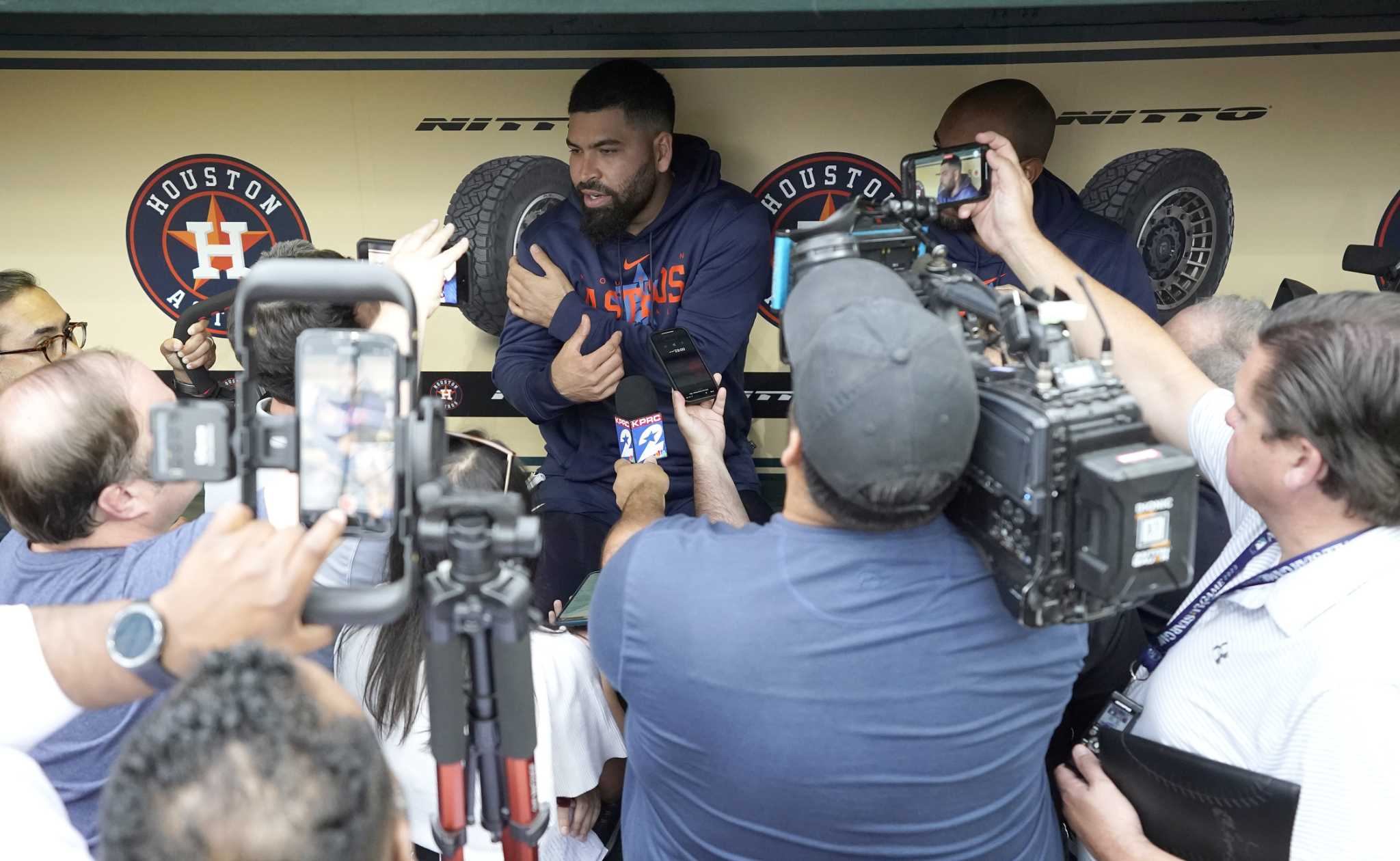 Astros GM Shares Update on Brantley, McCullers - Fastball