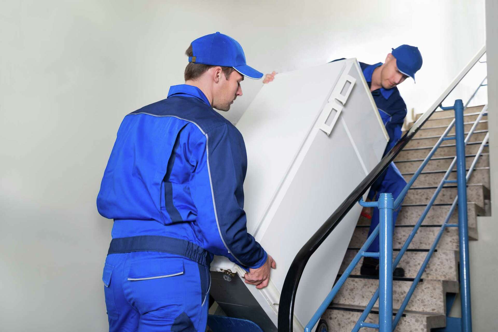 How to Move a Refrigerator Through a Doorway
