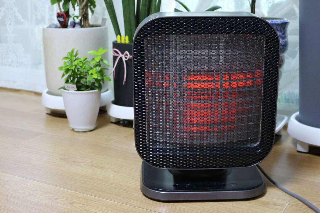 How Much Space Does a 1500 Watt Heater Heat Up?