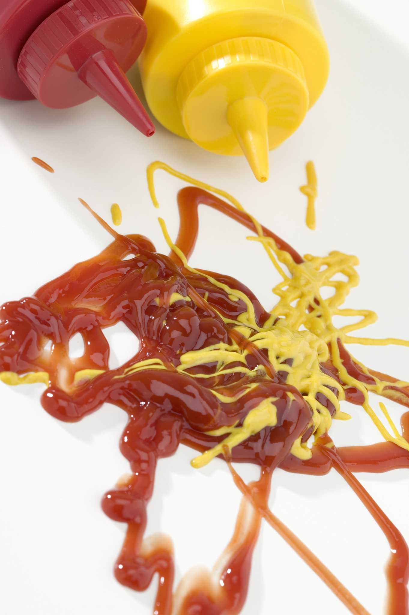 How to Get Mustard Stains Out of Household Carpet