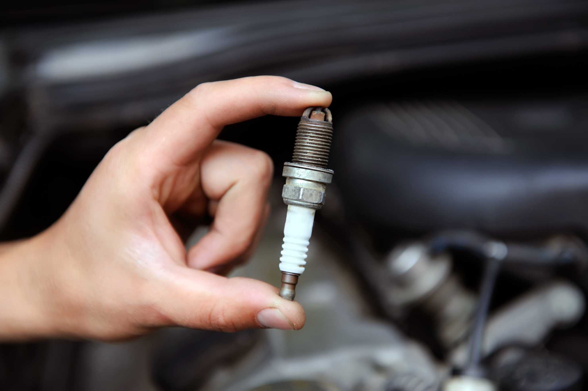 How to Tell When it Is Time to Change the Spark Plug in a Lawnmower