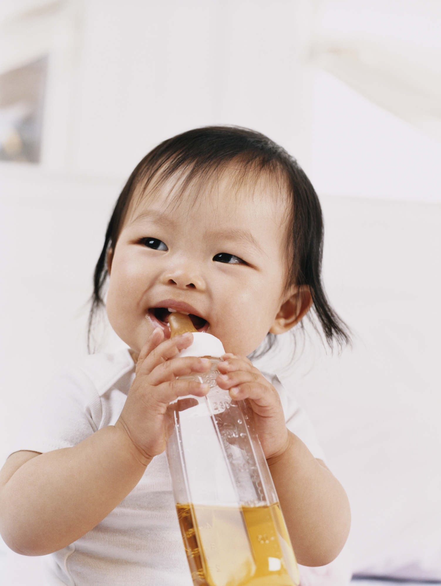 Quick natural ways to clean the baby bottles – Onco