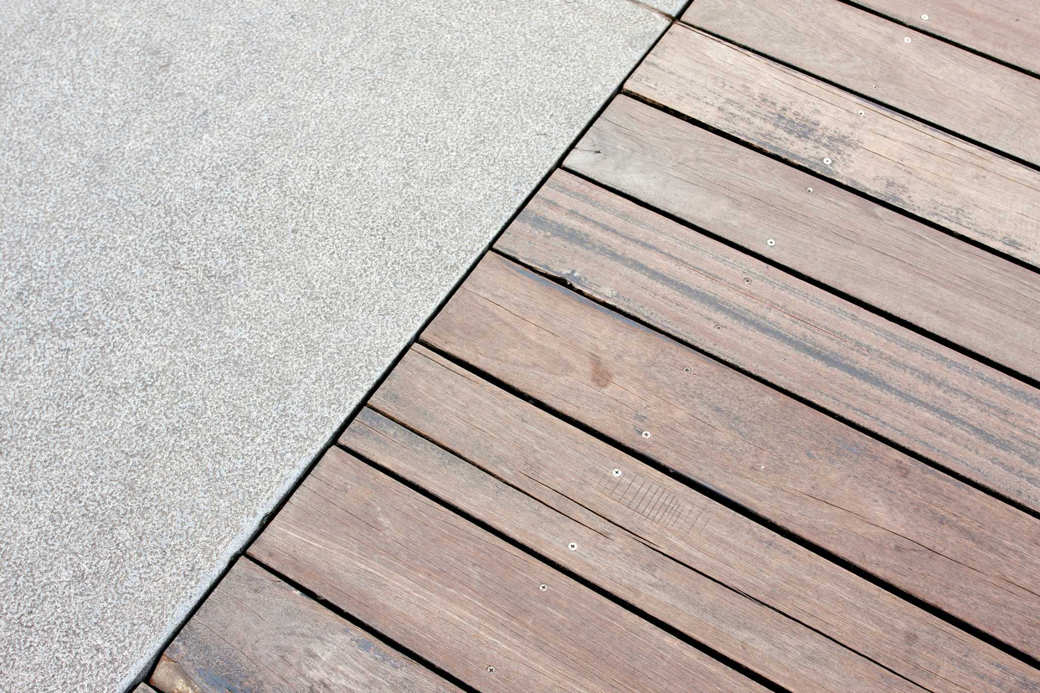 How to Thin Set Cement Board to Plywood for Tile Installation