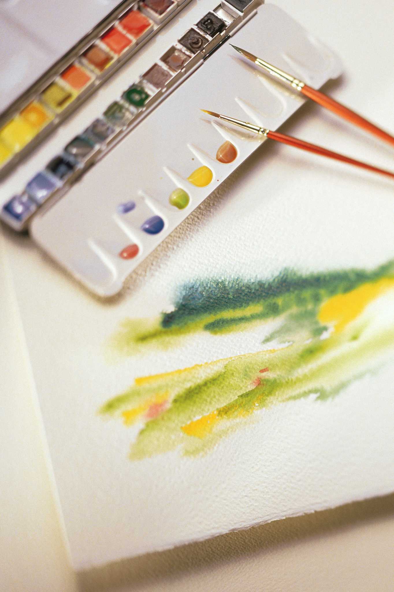 How to Paint on a Freshly Plastered Wall With Watercolor