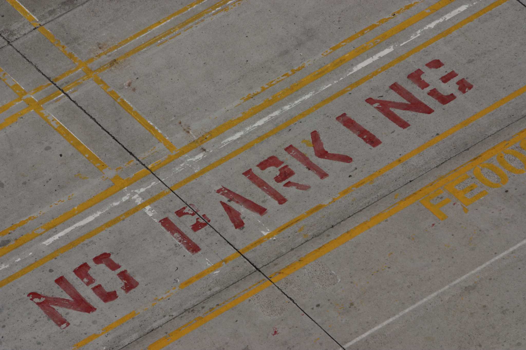 How to Paint No Parking Stripes