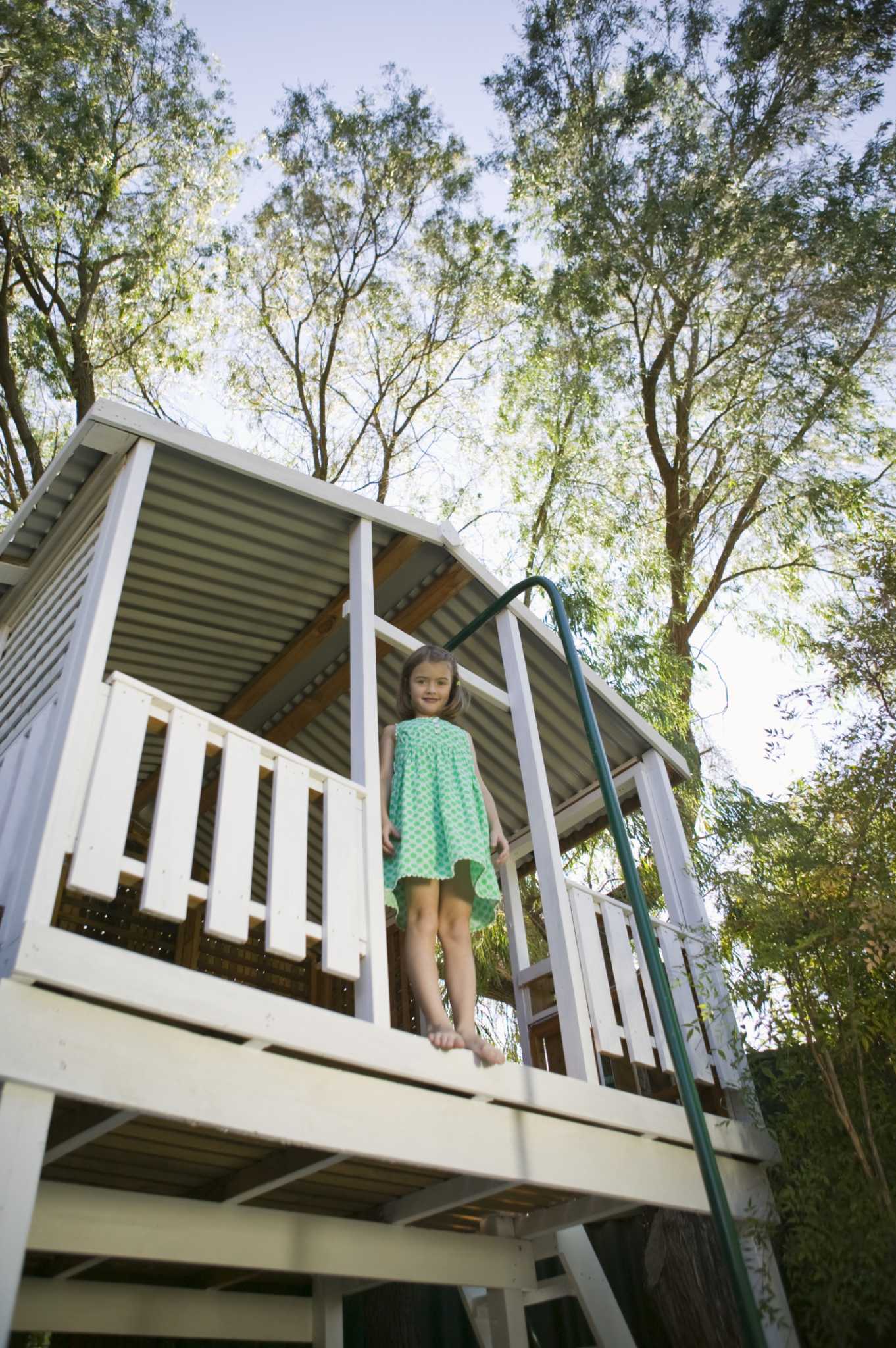How to Paint a Tree House