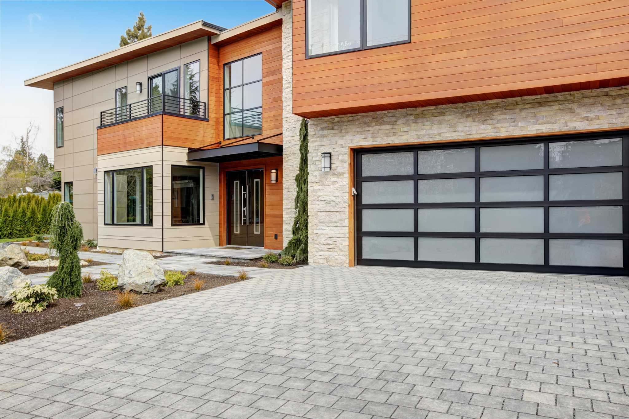 How to Troubleshoot a Garage Door that Stops Halfway Down