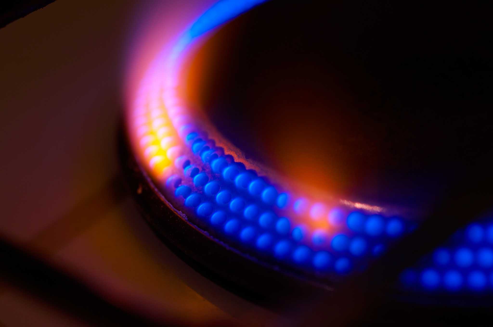 How to Troubleshoot a Gas Stove's Gas Control Valve & Electronic Ignition