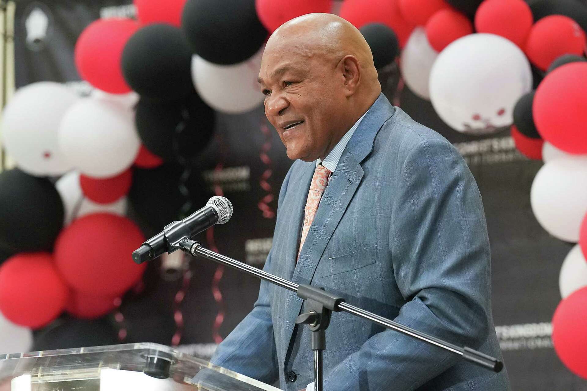 Boxing Legend George Foreman Passes Away at 76 – A Legacy of Strength and Faith
